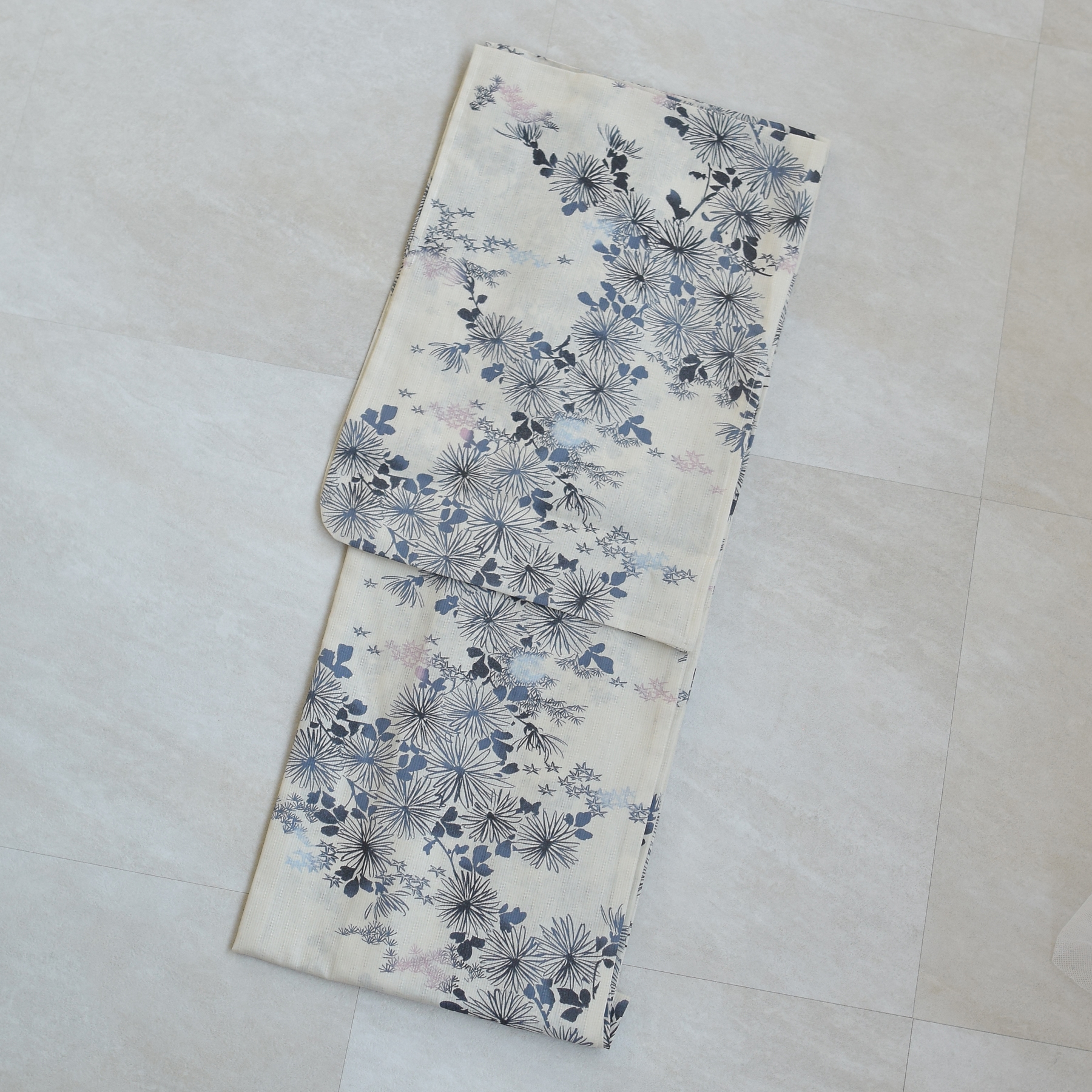 ひよこ出品　【特典６点付セット】Ωの花燭 楽天市場】【utatane 高級変わり織 浴衣3点セット オフホワイト