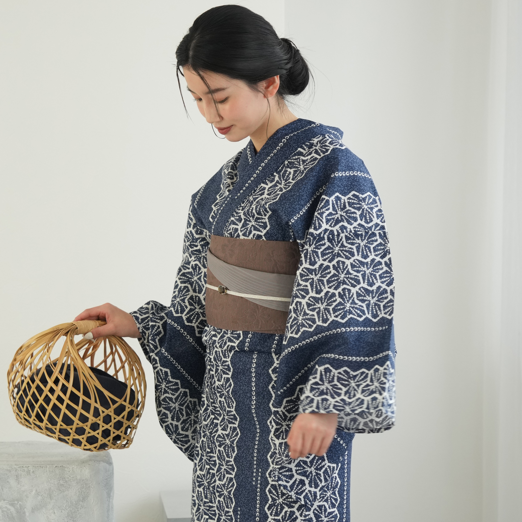 utatane 高級変わり織 浴衣3点セット 鈍青の七宝染め分け utatane｜utatane 高級変わり織 浴衣3点セット 鈍青の七宝