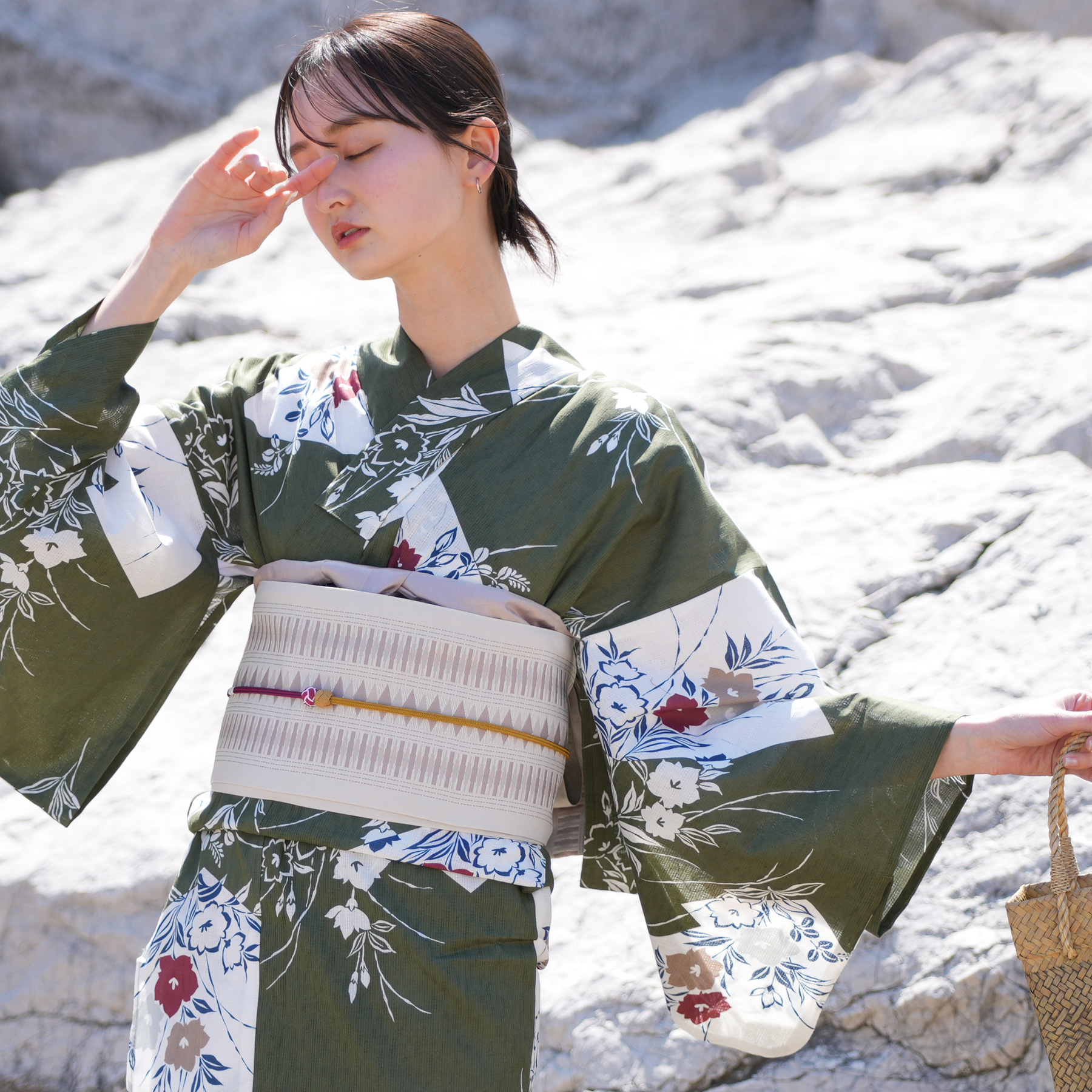 新品未使用】浴衣3点セットutatane 高級変わり織 utatane 浴衣 レディース セット 高級変わり織 浴衣3点セット
