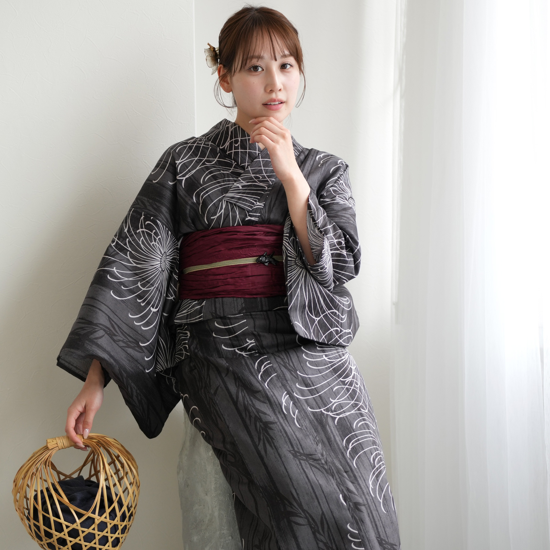 新品　LL プレタ　浴衣　黒　モノトーン　上品　菊　花柄　高級綿浴衣　変わり織 楽天市場】浴衣 レディース 女性 浴衣単品「黒グレー丸菊」綿