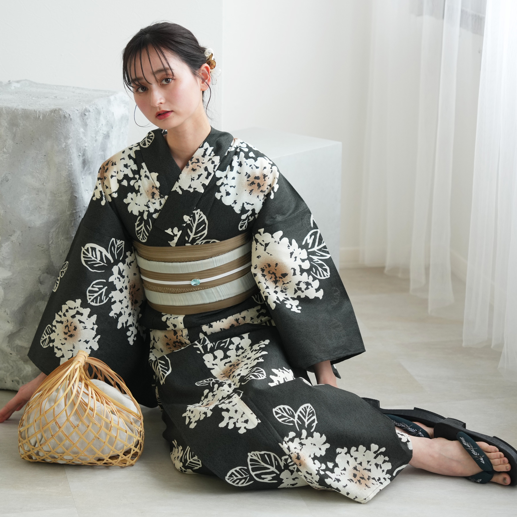 浴衣 レディース セット utatane 浴衣3点セット きなりに黒梅モダン utatane 浴衣 レディース セット 高級変わり織 浴衣3点セット