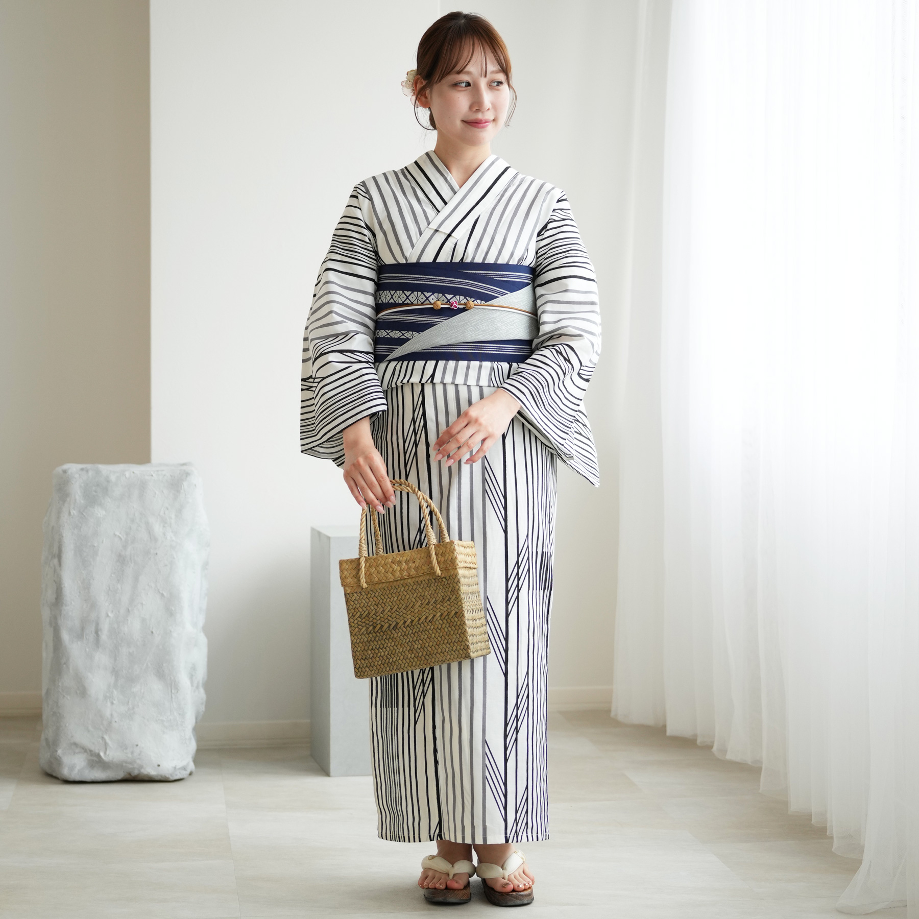 新品　浴衣セット(帯・下駄)　よろけ縞　フリーサイズ 浴衣 レディース セット 3点 ( ゆかた 帯 下駄 ) 綿麻 生成り