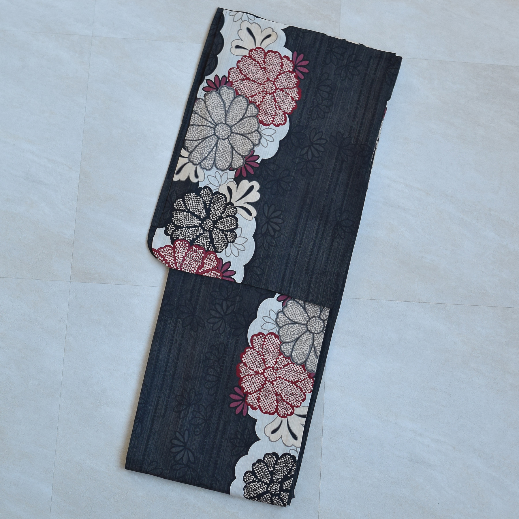 新品　LL プレタ　浴衣　黒　モノトーン　上品　菊　花柄　高級綿浴衣　変わり織 新品 LL プレタ 浴衣 黒 モノトーン 上品 菊 花柄 高級綿浴衣
