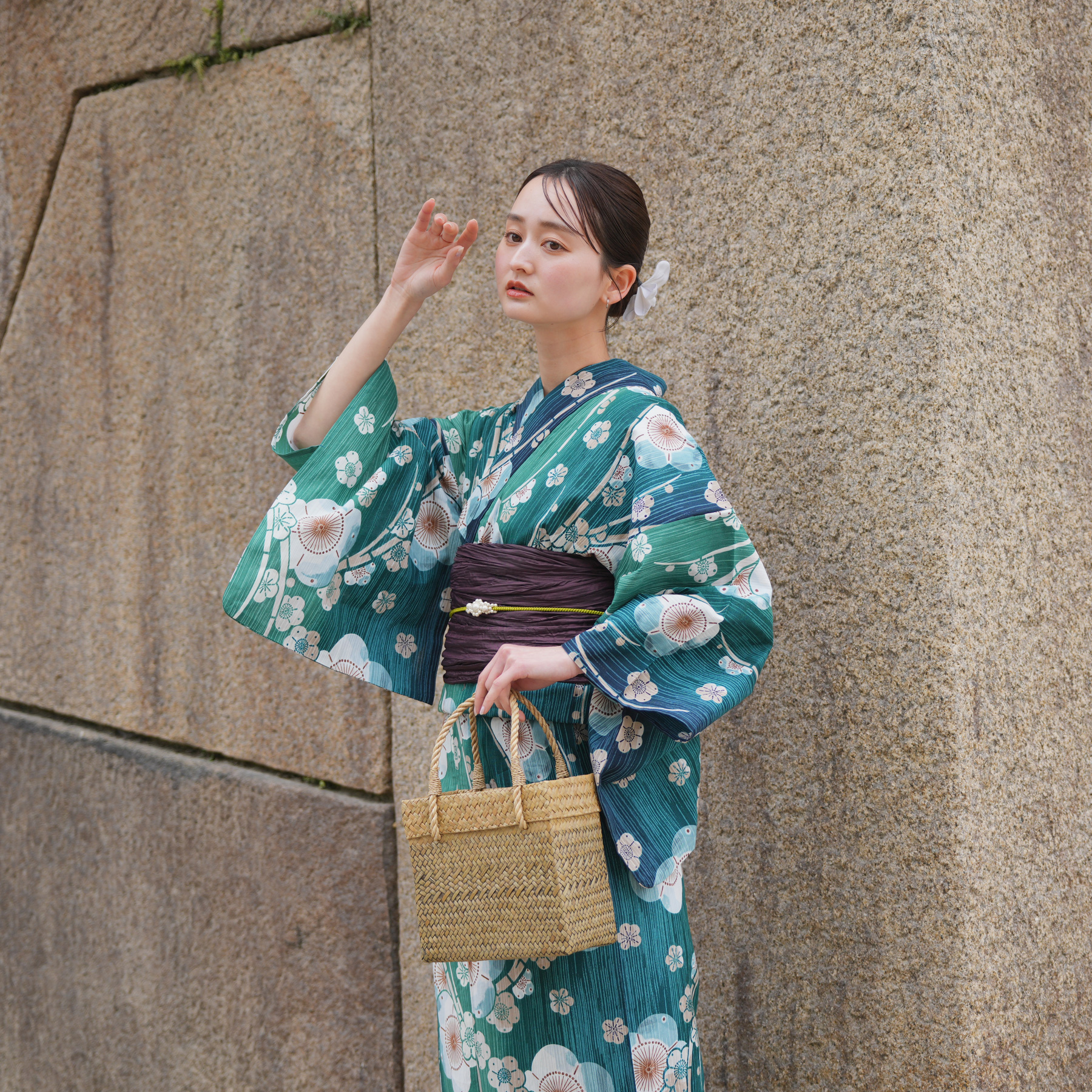 浴衣 レディース セット utatane 高級変わり織 浴衣3点セット かすれ緑ぼかしの梅 フリーサイズ 浴衣セット（ゆかた・帯・下駄）レトロ