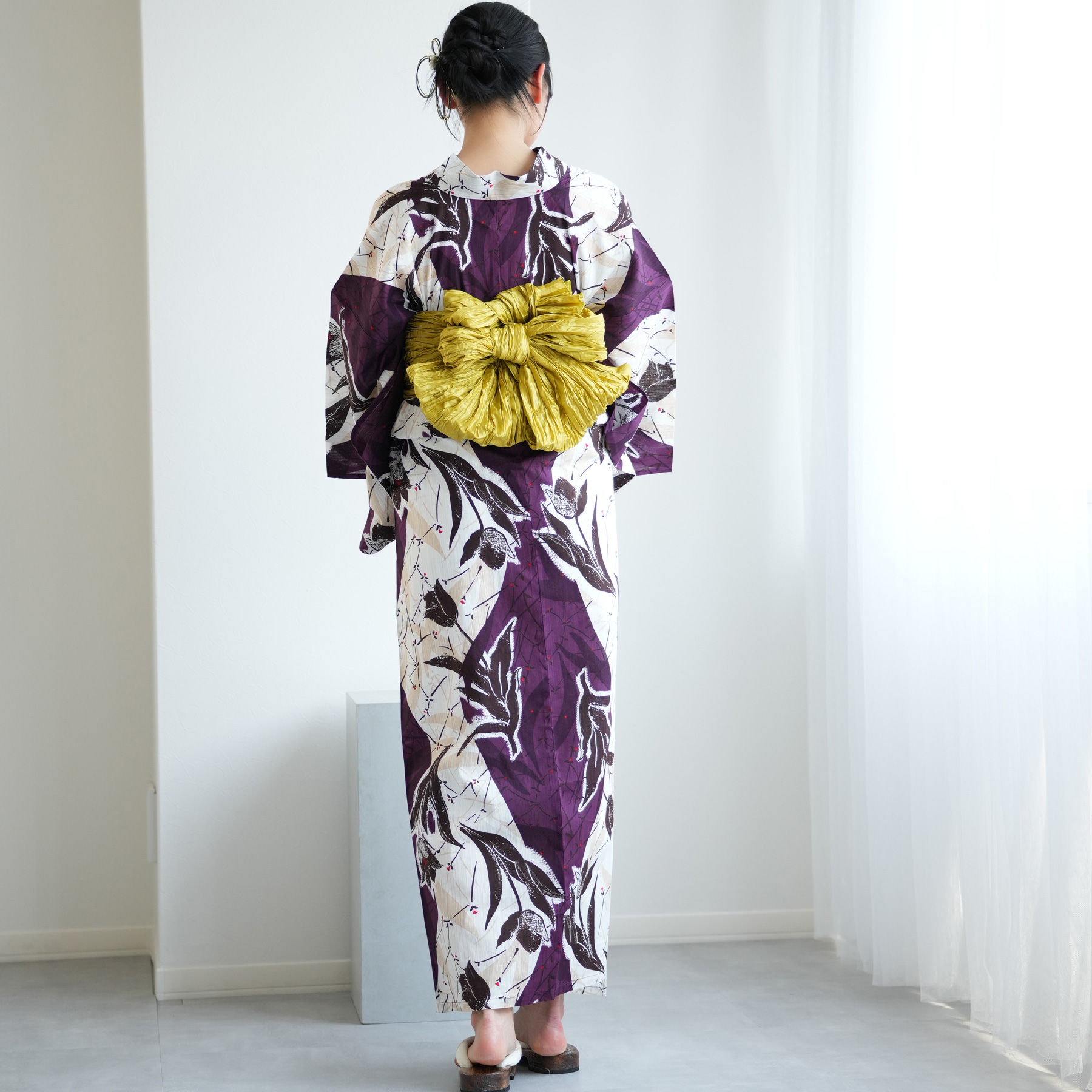 ◆高級変わり織浴衣◆高貴紫のなでしこ揺れる古典ゆかた◆新品未使用　呉服店購入 浴衣 レディース セット ニコアンティーク 高級変わり織 浴衣3点