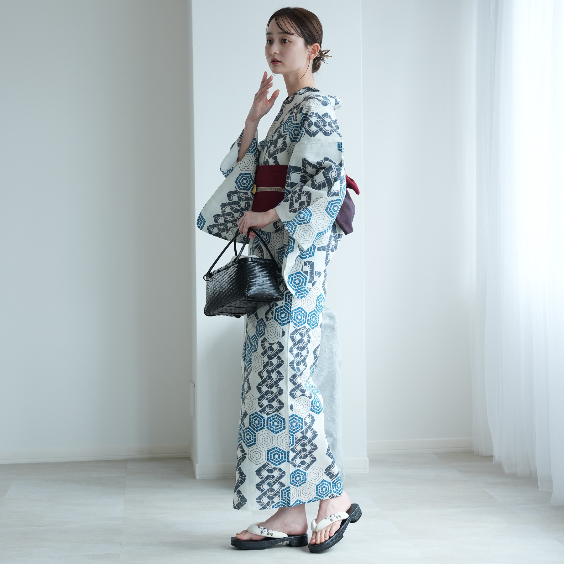 utatane浴衣3点セット(浴衣/帯/下駄)月下美人のマスタード染分け utatane（ウタタネ）の「キッズ浴衣3点セット utatane 月下美人