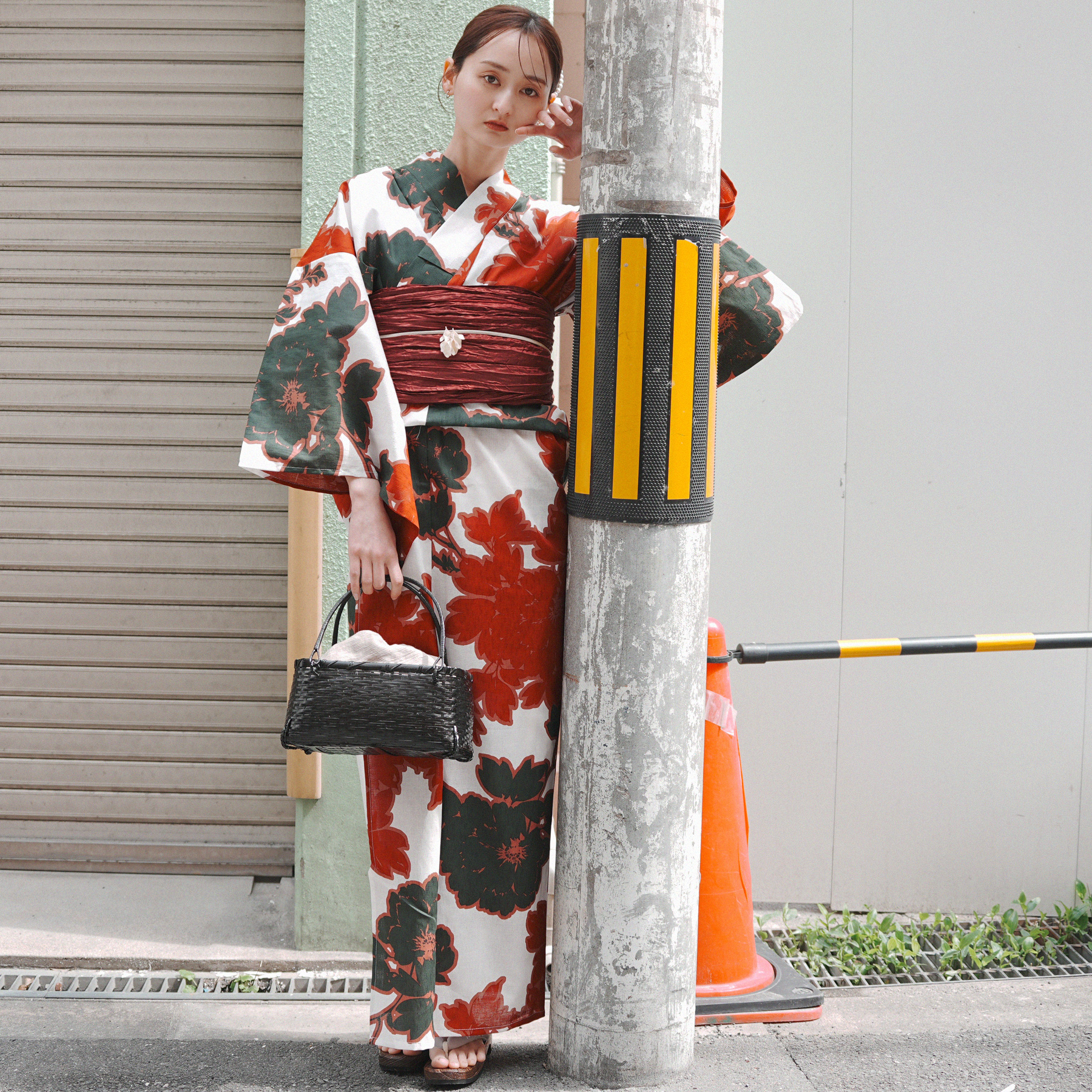 浴衣 ゆかた レディース 女性 おしゃれ レトロ 古典 昭和 平成 大人 夏 盆踊り utatane ウタタネ うたたね 帯 下駄 セット