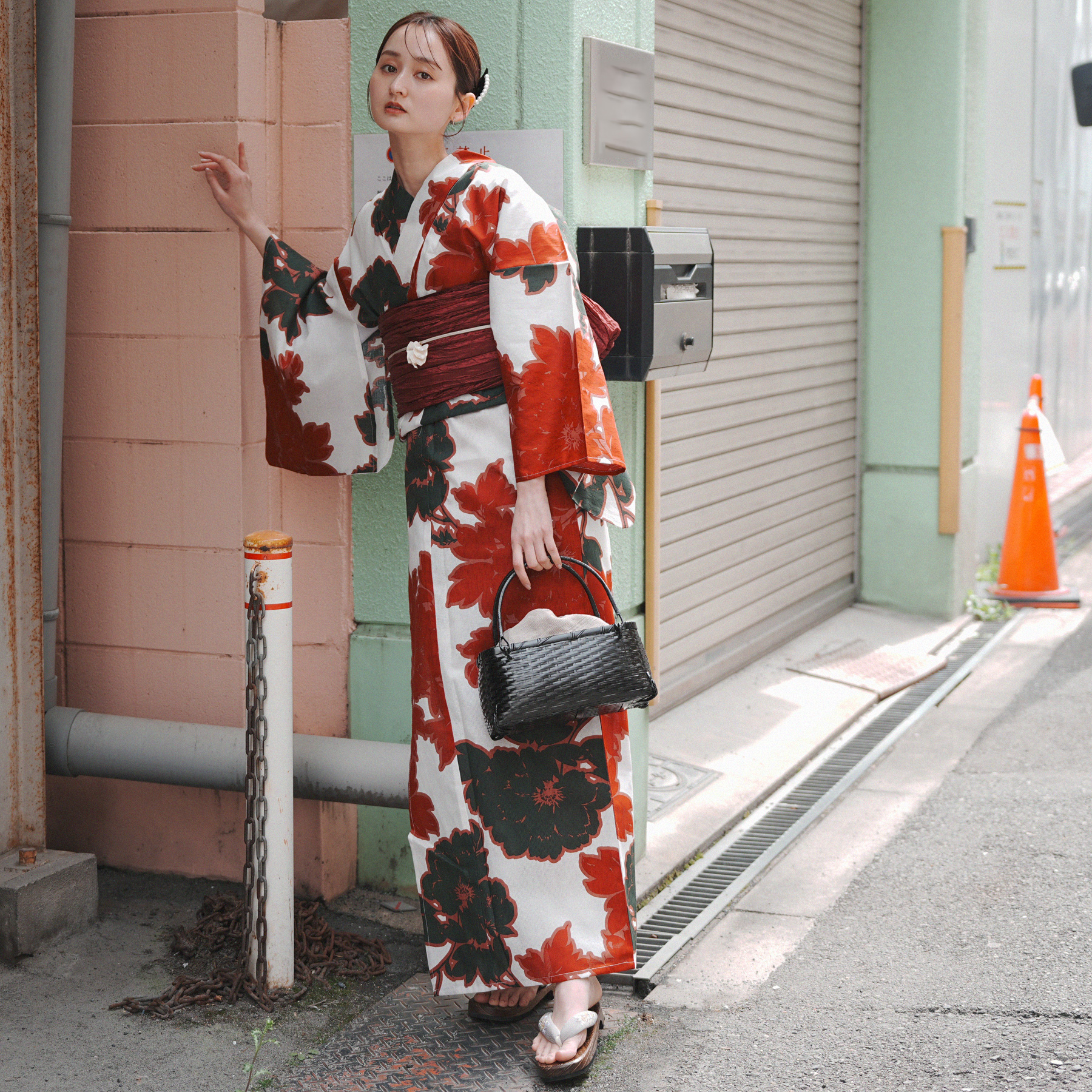 浴衣 ゆかた レディース 女性 おしゃれ レトロ 古典 昭和 平成 大人 夏 盆踊り utatane ウタタネ うたたね 帯 下駄 セット