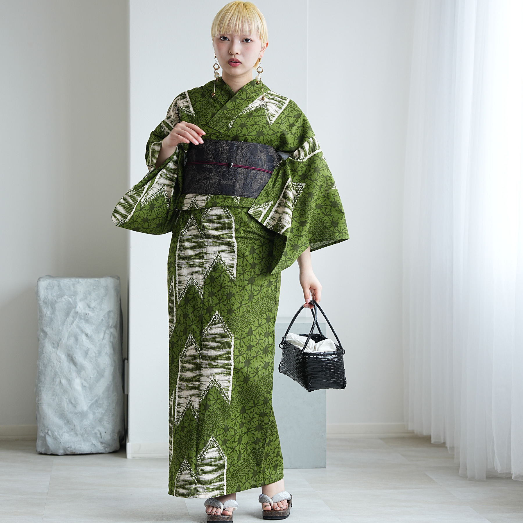 浴衣 ゆかた レディース 女性 おしゃれ レトロ 古典 昭和 平成 大人 夏 盆踊り utatane ウタタネ うたたね 帯 下駄 セット