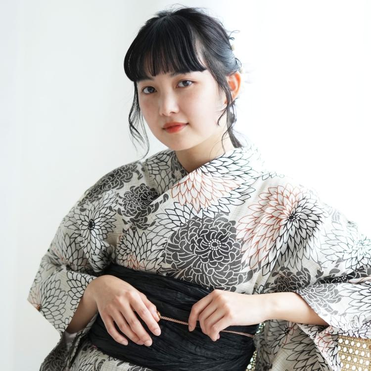 匿名配送 浴衣 レディース セット(浴衣 帯 下駄) セパレート utatane 古典柄 レトロ 大正ロマン 花 高級変わり織 二部式浴衣3点セット 先染め風ベージュにモダン糸菊 【1687152129】(11049円)