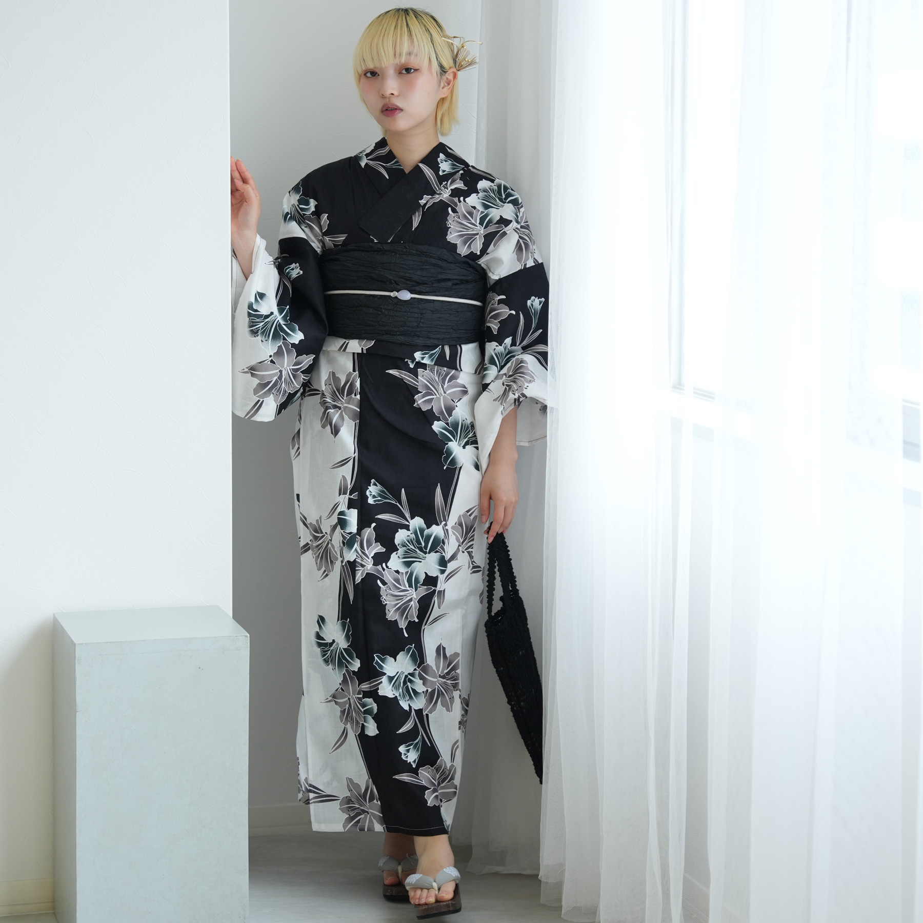 【新品未使用】浴衣　ゆかた　Lサイズ　白✖黒ホワイト✖ブラック L utatane 浴衣 レディース セット セパレート 簡単 二部式 浴衣3点