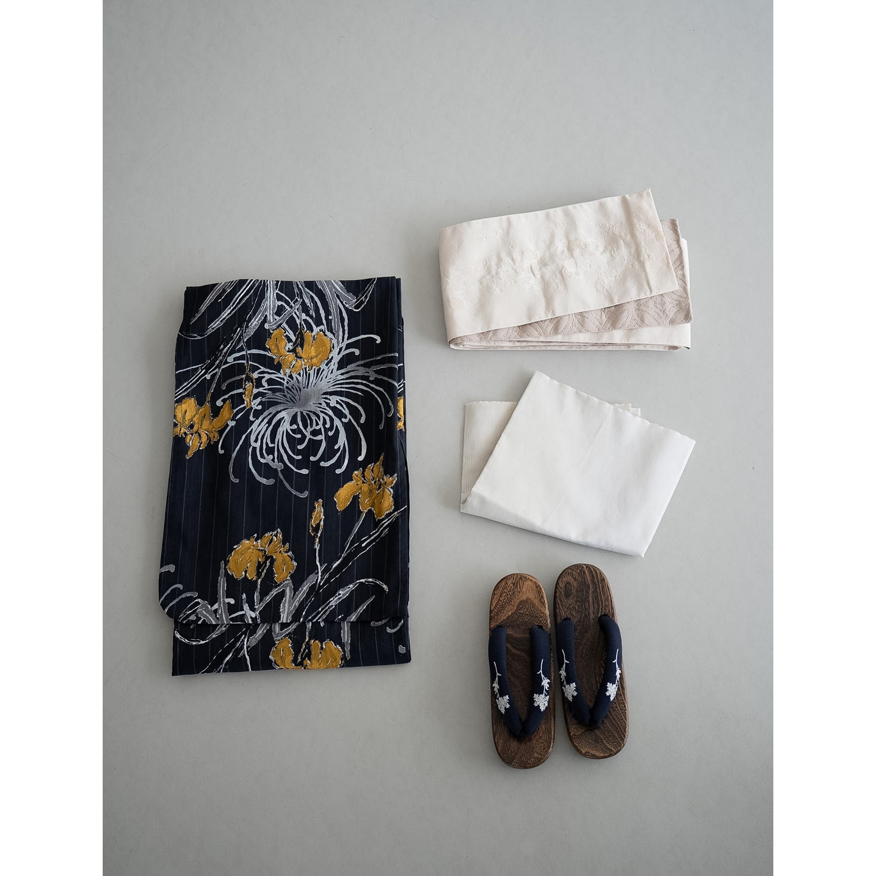 Acka.×utatane] 菖蒲と糸菊 navy 浴衣4set : 浴衣通販 utatane - 通販