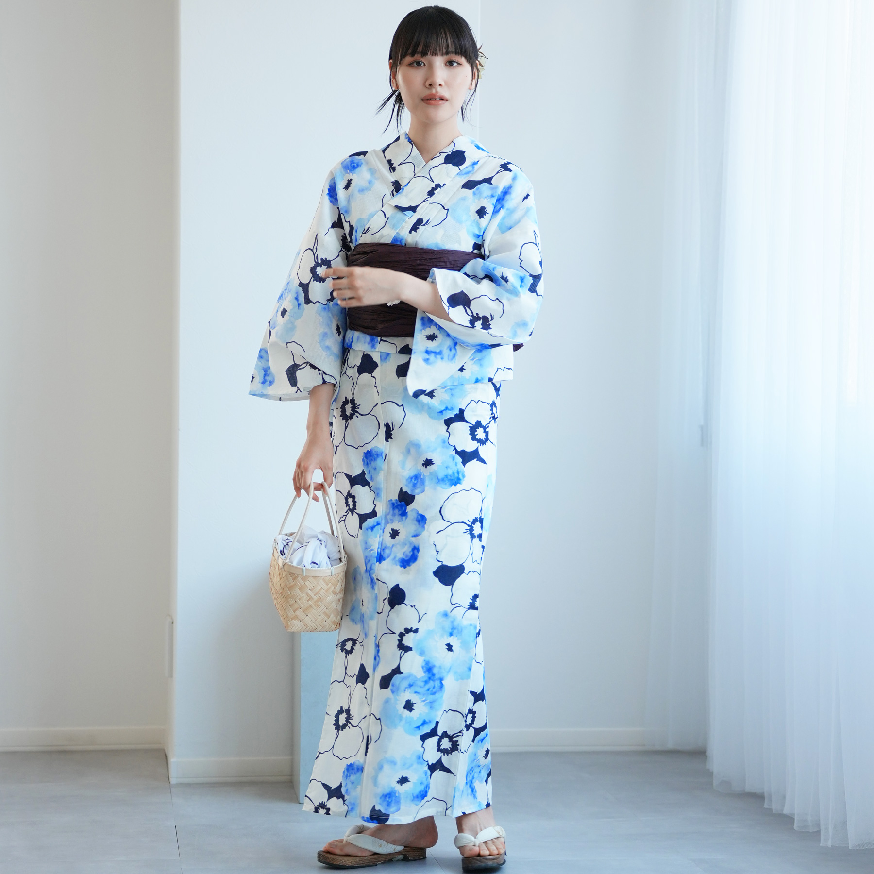 浴衣 レディース セット 高級変わり織 浴衣2点セット 白地に紺と青の