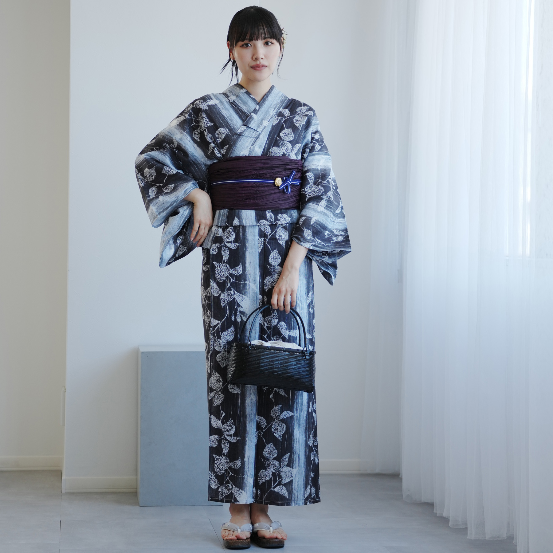 ★新品 高級 変わり織 女物／プレタ／仕立て上がり 浴衣／ゆかた 黒地　 041 浴衣 レディース セット ニコアンティーク 高級変わり織 浴衣3点セット