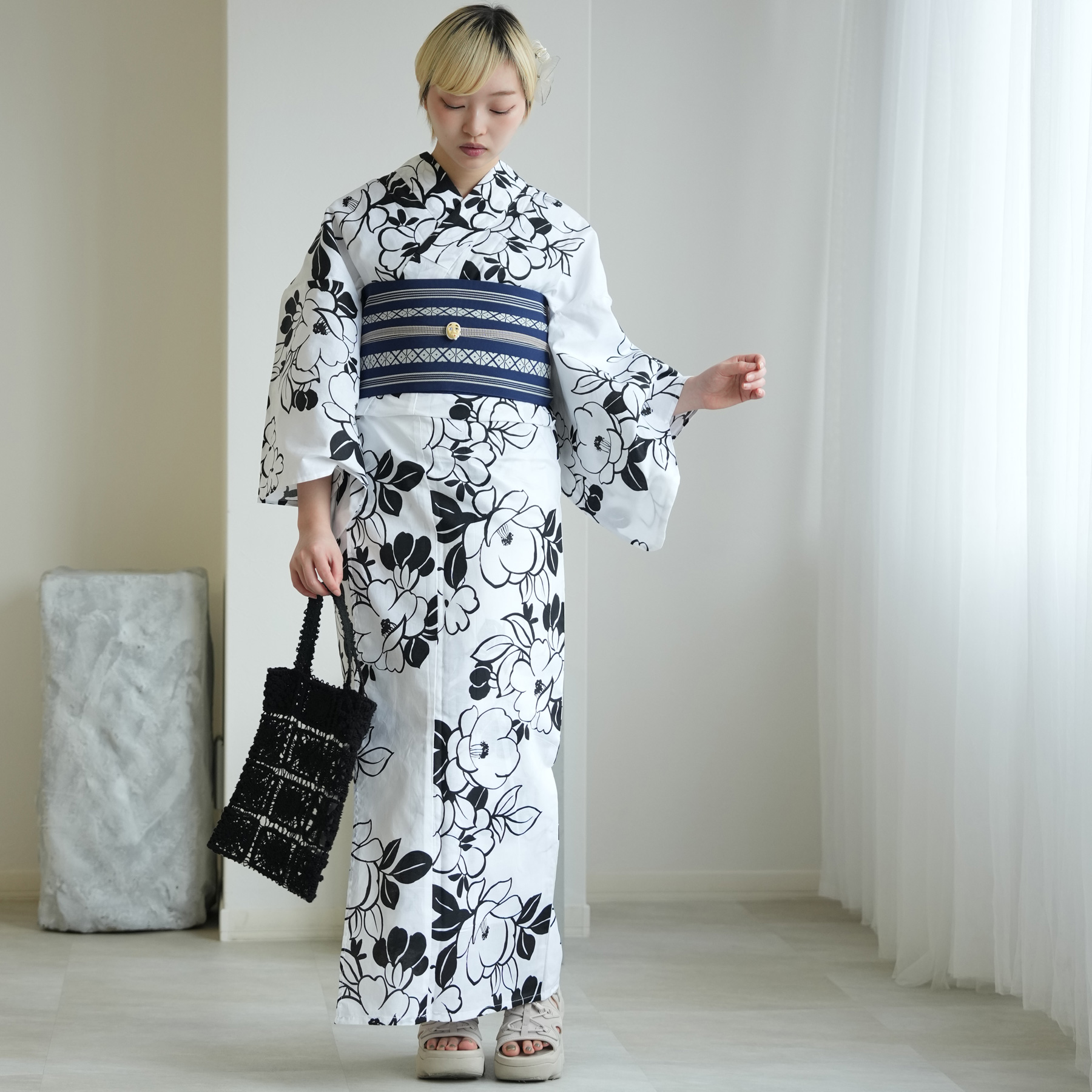 浴衣 2点セット モダン レディース 古典 椿 黒 白 生成り アイボリー 浴衣 レディース セット 2点セット お仕立て上がり モダン・モード