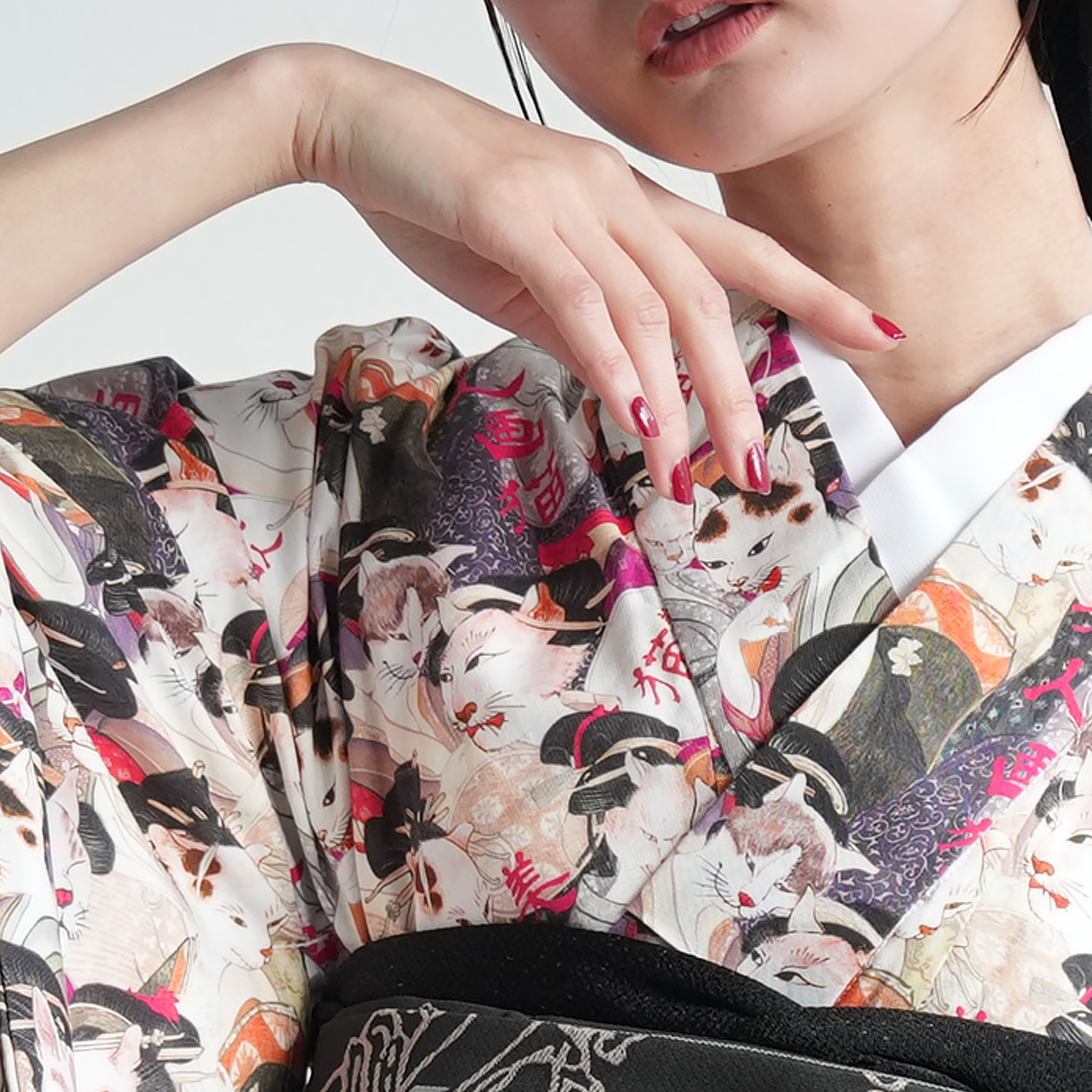 着物女性と猫 着物 単衣 レディース 洗える着物 ひとえ 単品 ニコアンティーク 美人