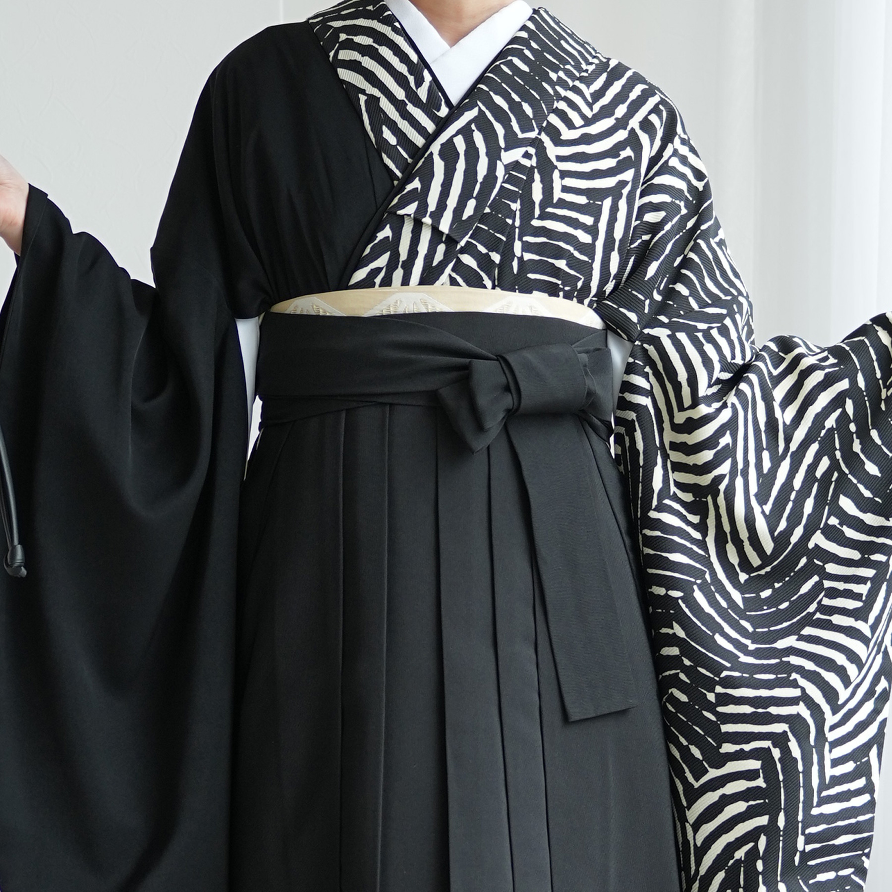 utatane 袴 卒業式 大学生 販売 袴と着物の2点セット 半身 ジオ