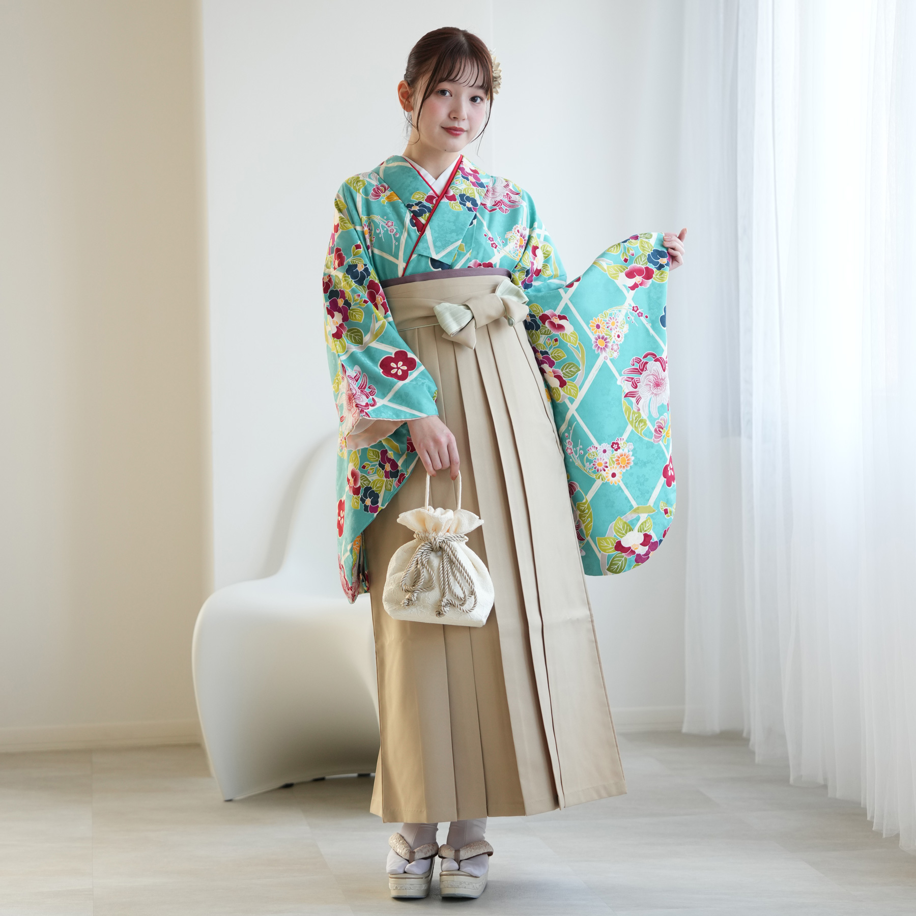 【utatane公式】USED/中古 袴2点セット 91cm utatane 白系 utatane公式】USED/中古 袴2点セット 91cm utatane 白系 【公式通販】