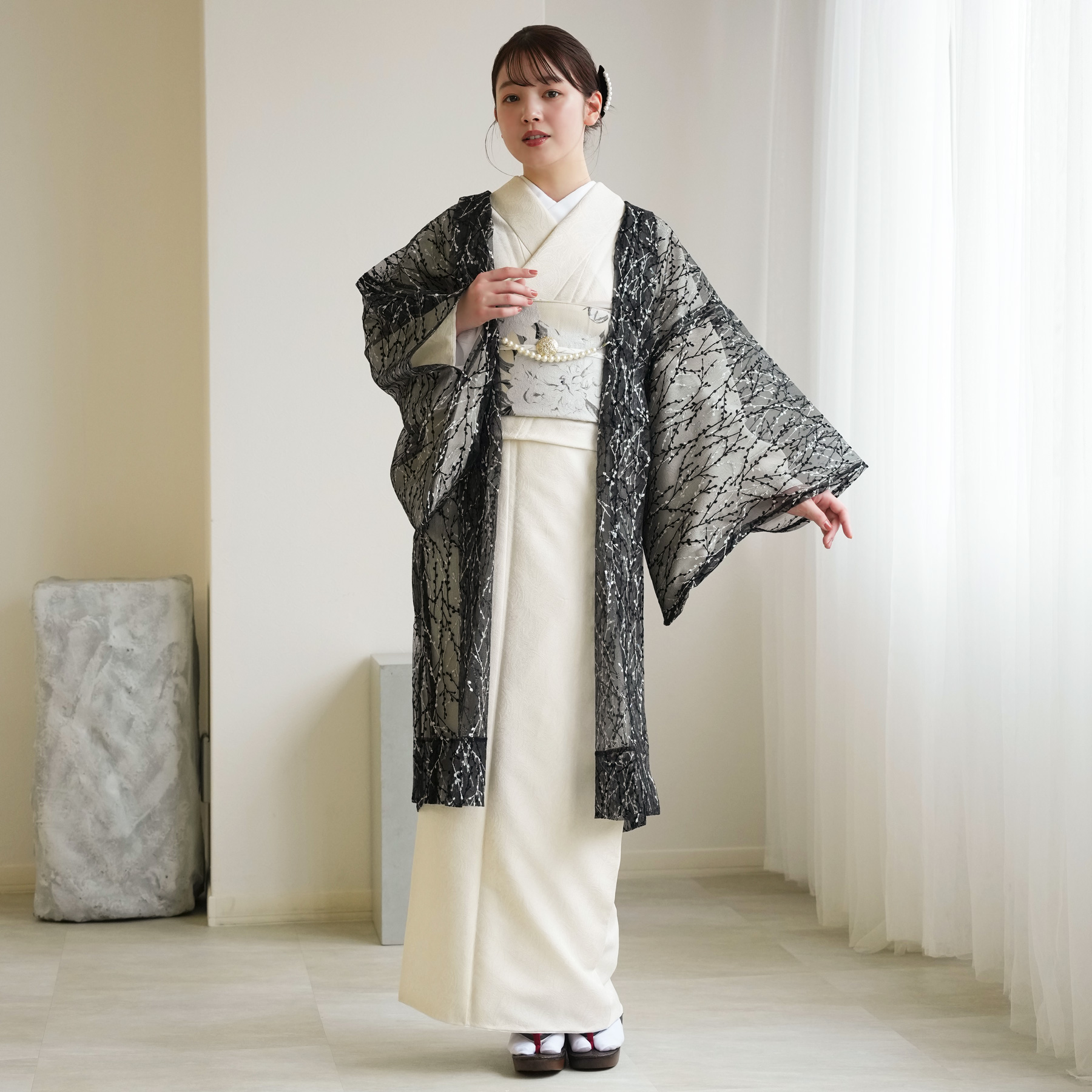 羽織 着物 レディース ニコアンティーク 薄羽織 パール風羽織紐 2点セット クロノモリ フリーサイズ  洗える 長羽織 塵除け 透け感 オーガンジー 黒 シルバーの画像