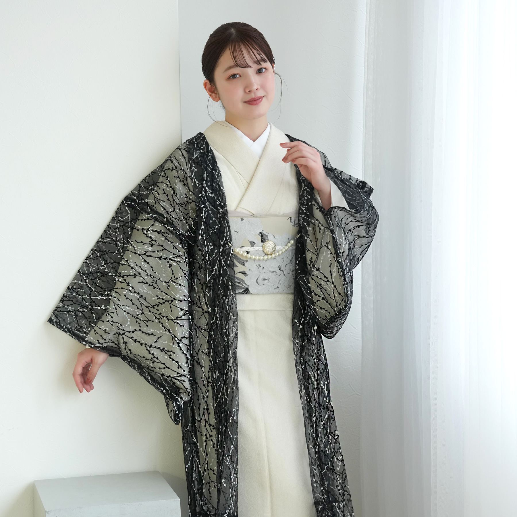 羽織 着物 レディース ニコアンティーク 薄羽織 パール風羽織紐 2点セット クロノモリ フリーサイズ  洗える 長羽織 塵除け 透け感 オーガンジー 黒 シルバーの画像