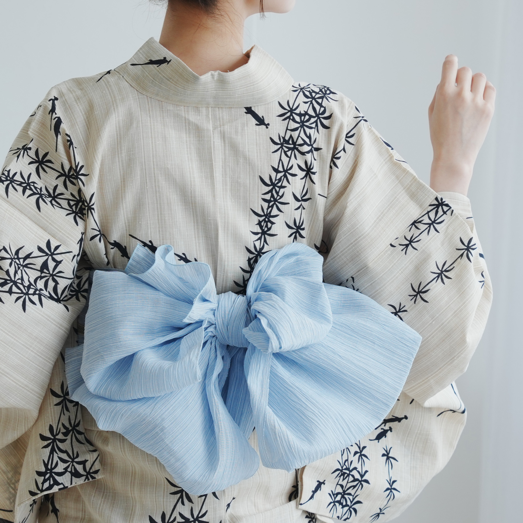 夏きもの 麻 反物】本麻 / 小千谷縮 縞 白色×水色×真朱色 | 静京