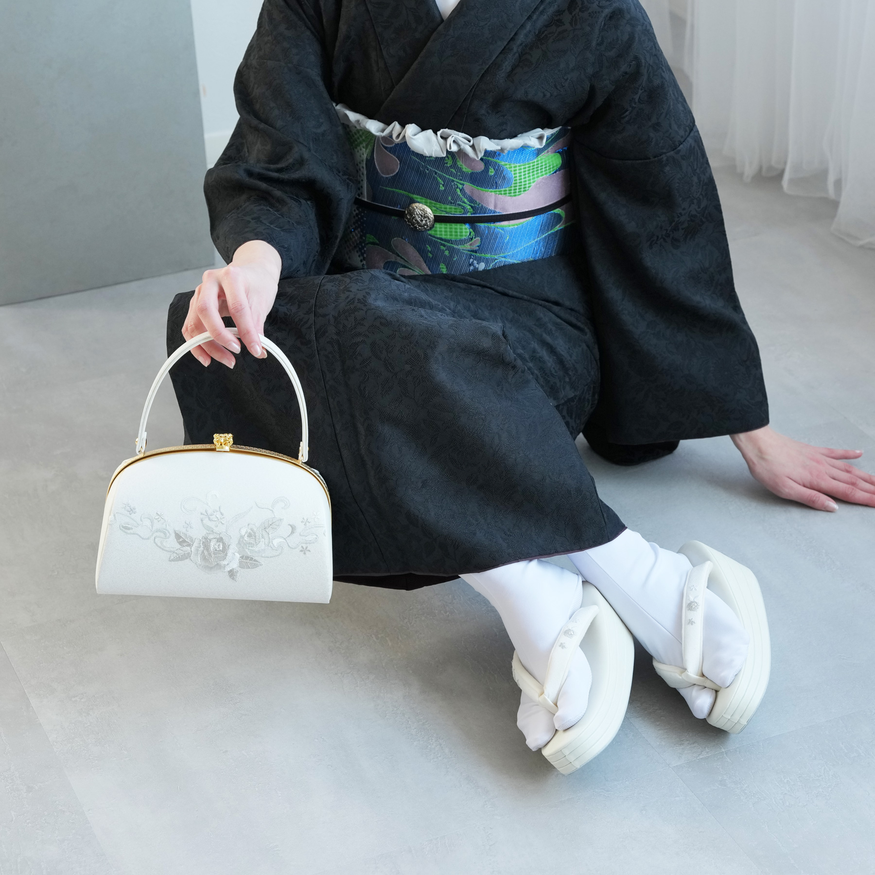 （ kimono zouri ）