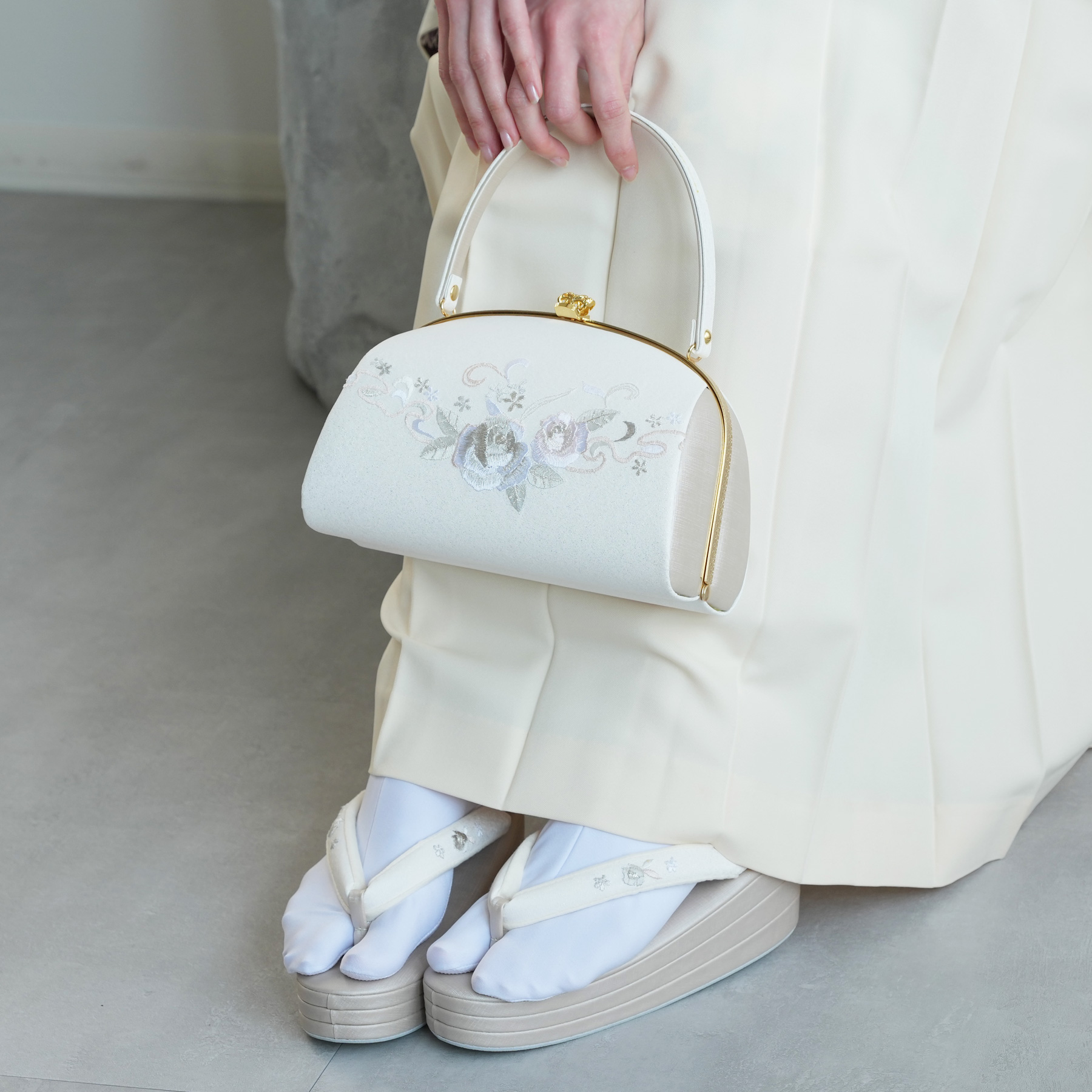 （ kimono zouri ）