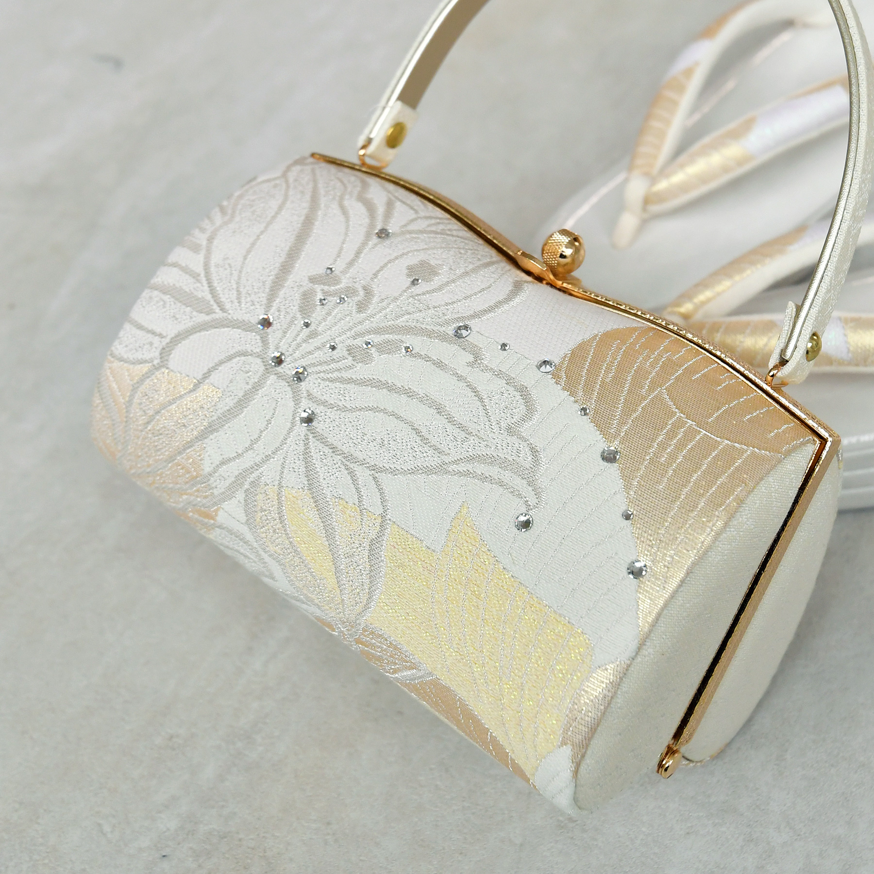 （ kimono zouri bag ）