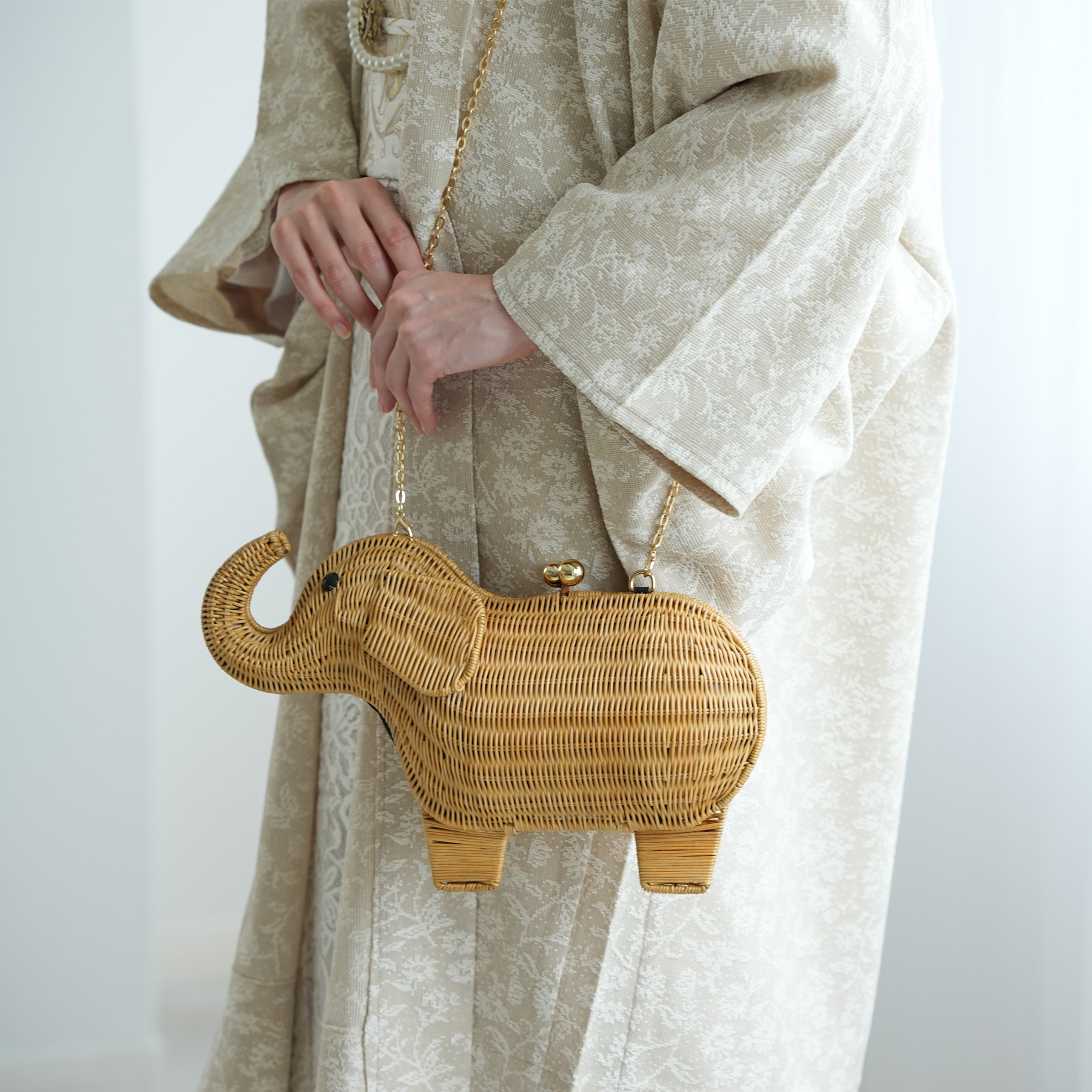 （ Rattan bag ）