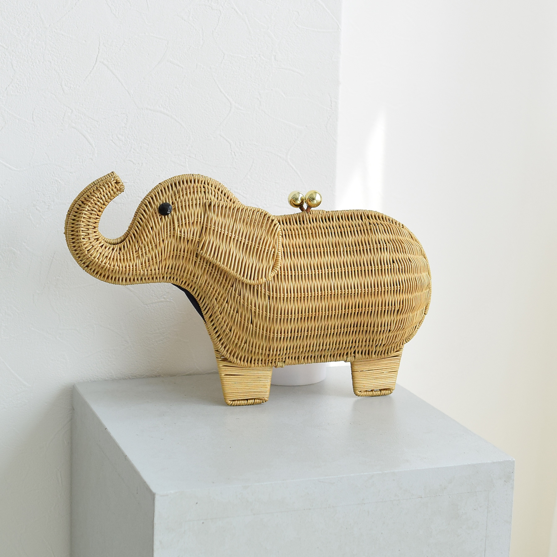 （ Rattan bag ）