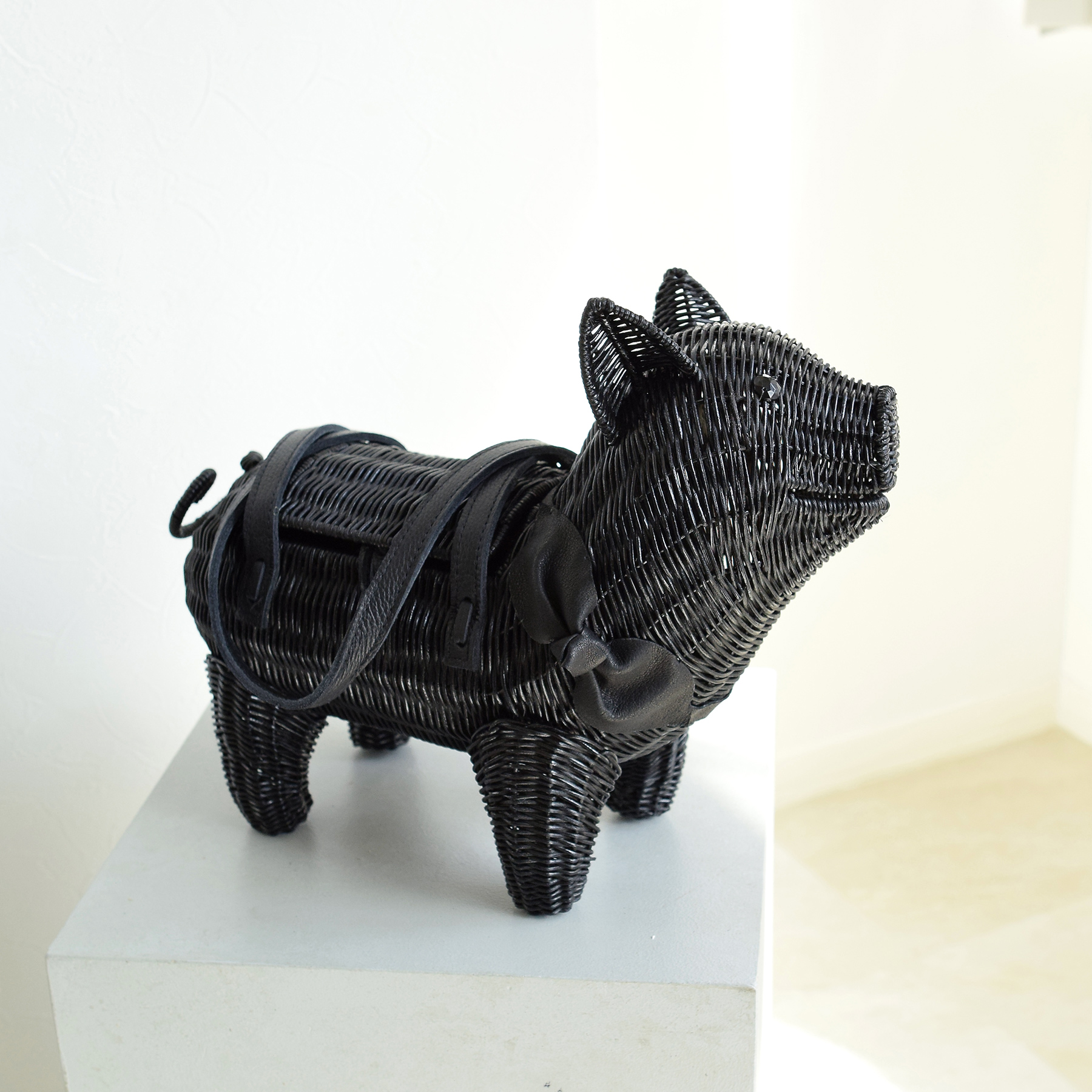 utatane カゴバッグ 籐カゴバッグ 黒ぶた 牛革ハンドル ブタ black