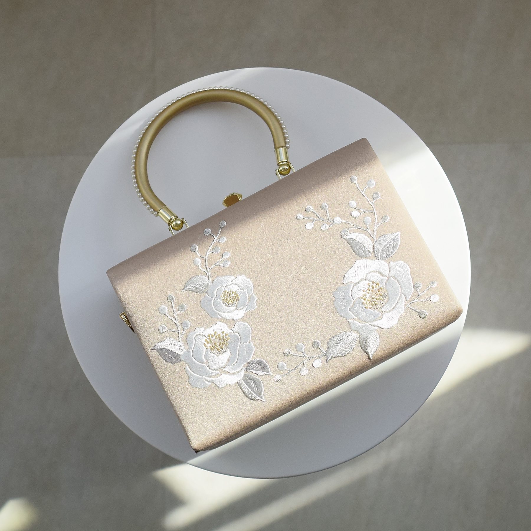 バッグ 成人式 パールハンドル 山茶花刺繍バッグ 日本製 礼装 振袖