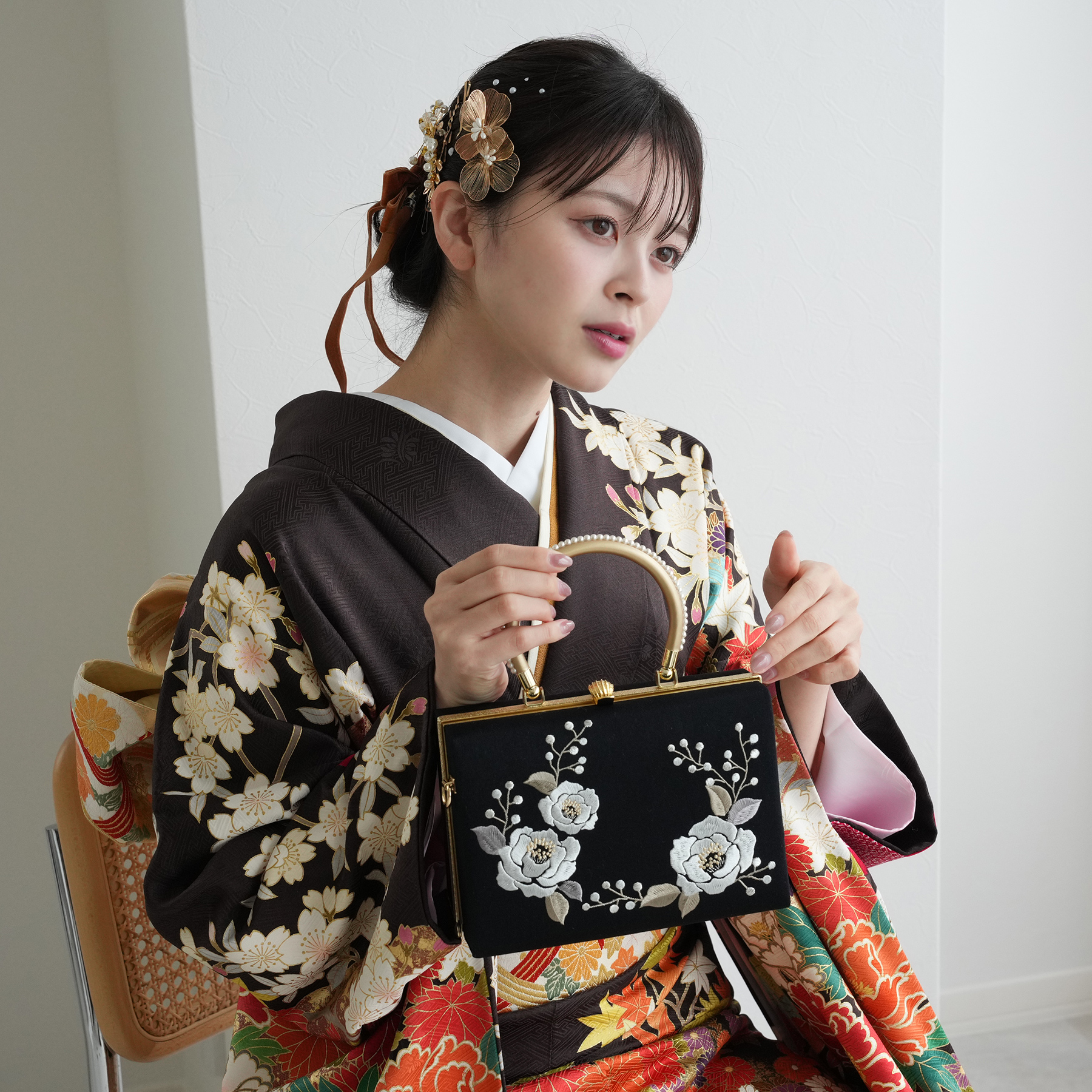 バッグ 成人式 パールハンドル 山茶花刺繍バッグ 日本製 礼装 振袖