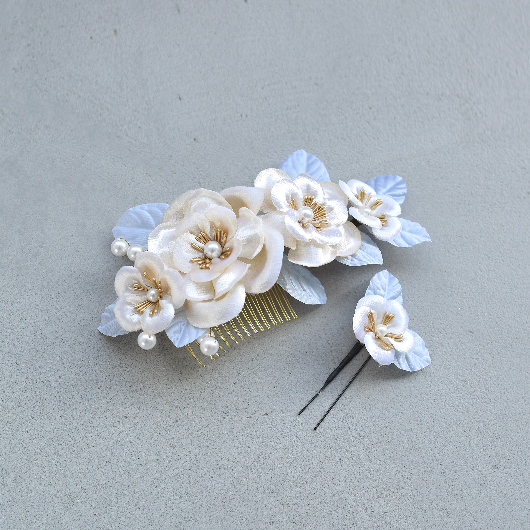 （ hair accessories ）