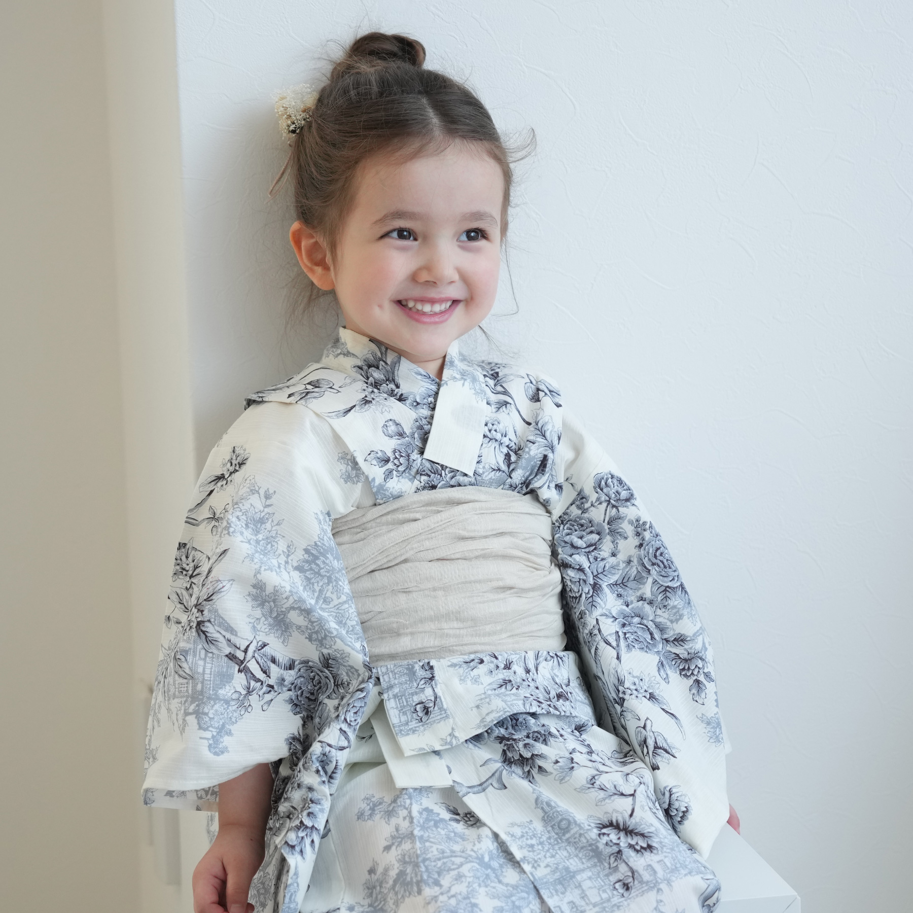 ✅新品【ローズのトワルドジュイ×アイボリー】 ニコアンティーク 浴衣単品 ✓新品【ローズのトワルドジュイ×アイボリー】 ニコアンティーク