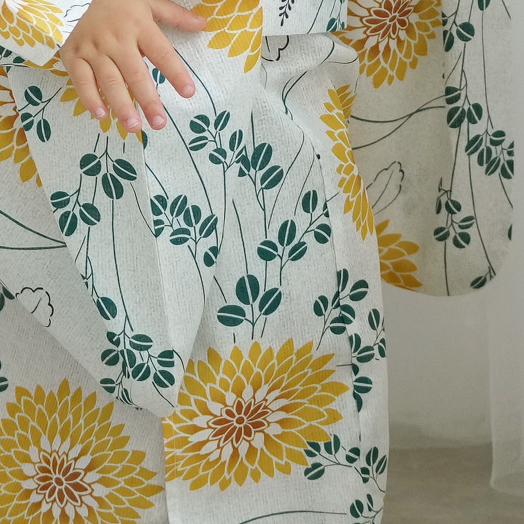 新品　utatane　浴衣　帯　下駄セット　変わり織り浴衣　ベージュ　花柄　菊 楽天市場】【10％OFF】【utatane 高級変わり織 浴衣3点セット 先