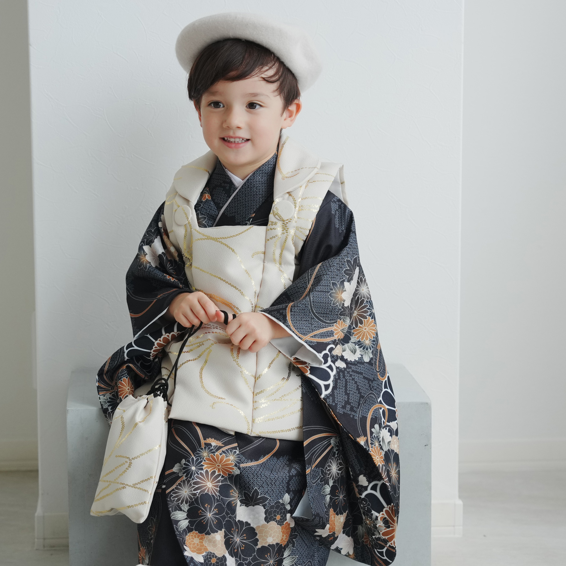 utatane ひよこ商店 七五三 3歳 女の子 着物 被布 小物 ベレー帽 楽天市場】【ひよこ商店 kids 七五三 着物 3歳 女の子 ベレー帽