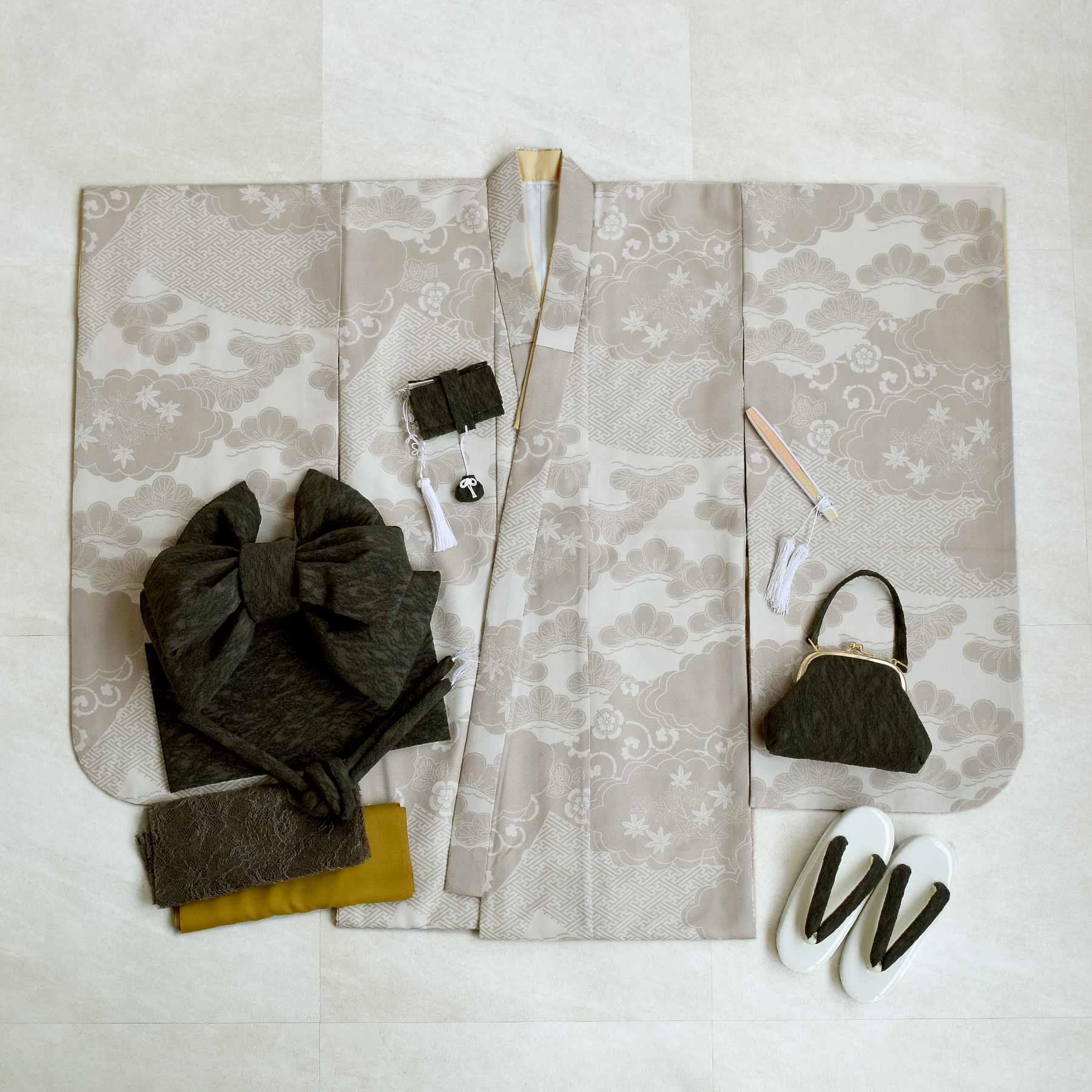 七五三 着物 7歳 女の子 ひよこ商店 四つ身 ベージュ松文様 振袖セット