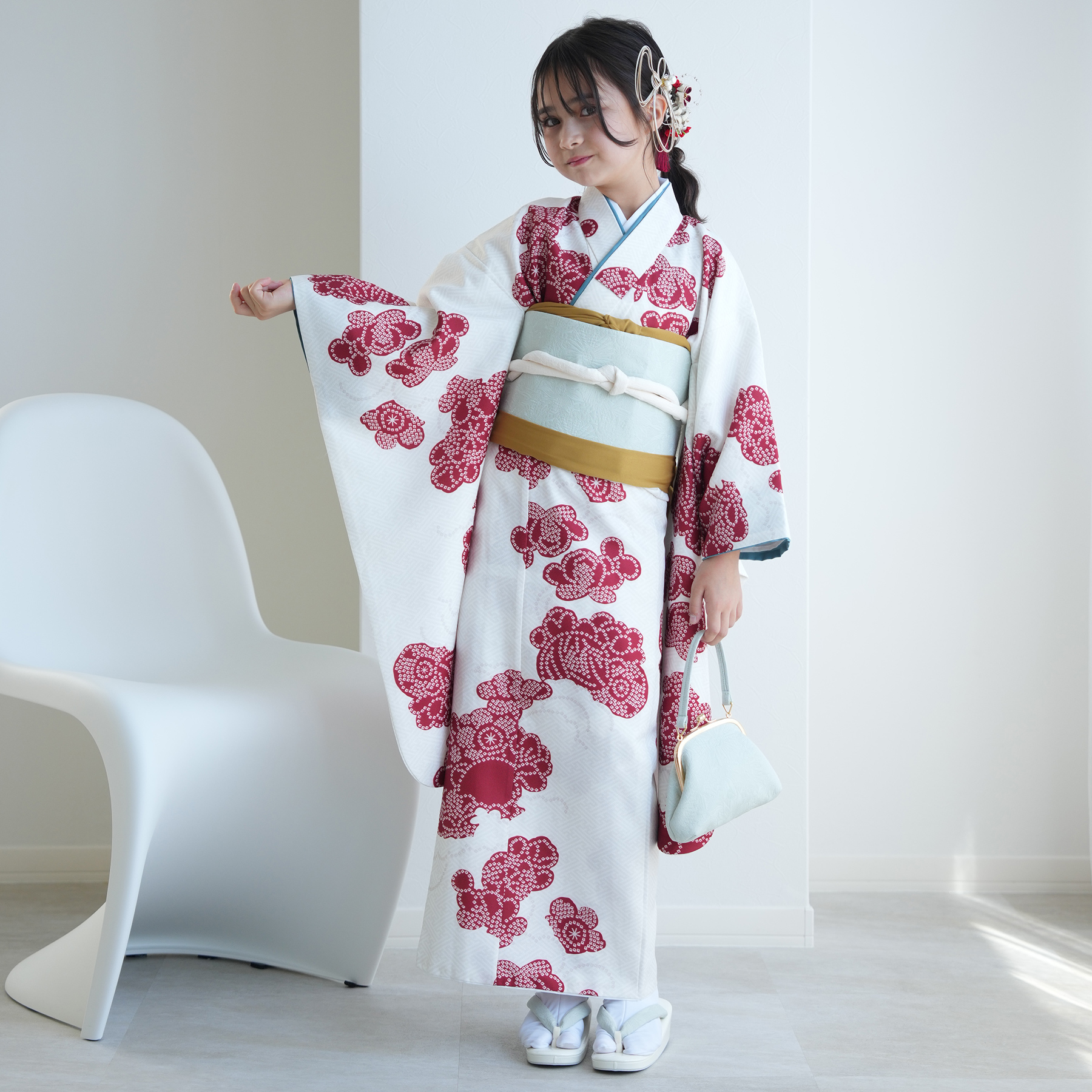 振袖 女の子 小学生 10歳 ひよこ商店 振袖セット 白百合色に絞り柄