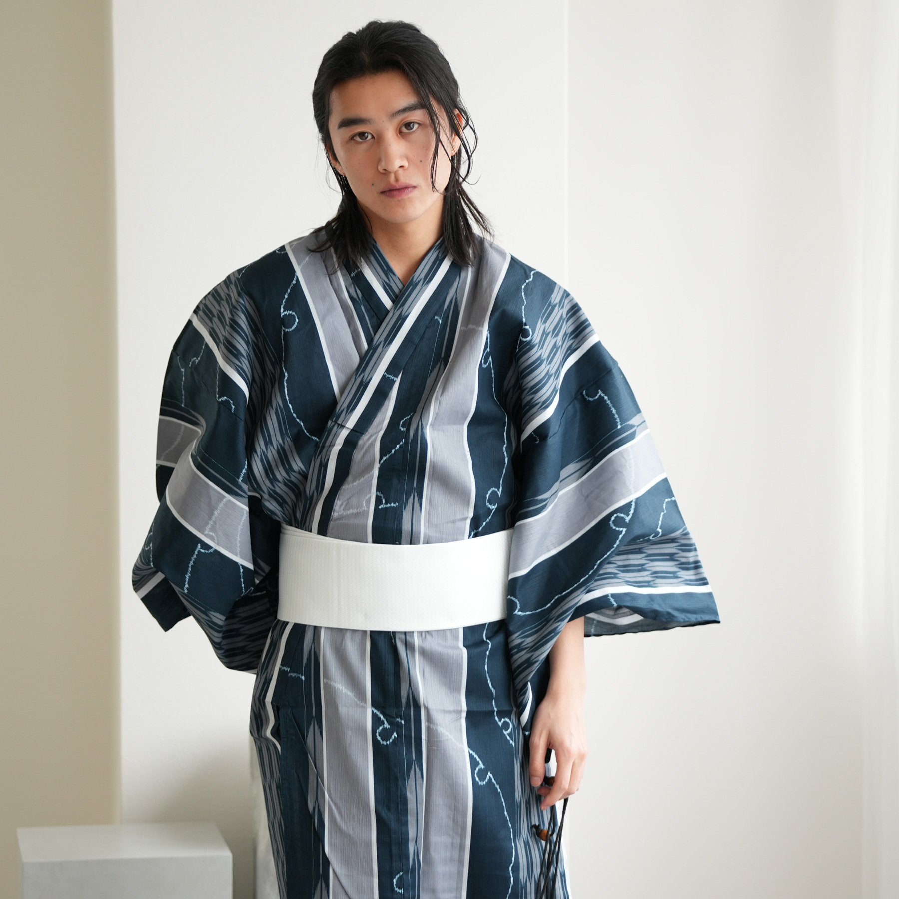 浴衣 メンズ セット 高級変わり織 浴衣3点セット 鉄紺に雪輪矢絣