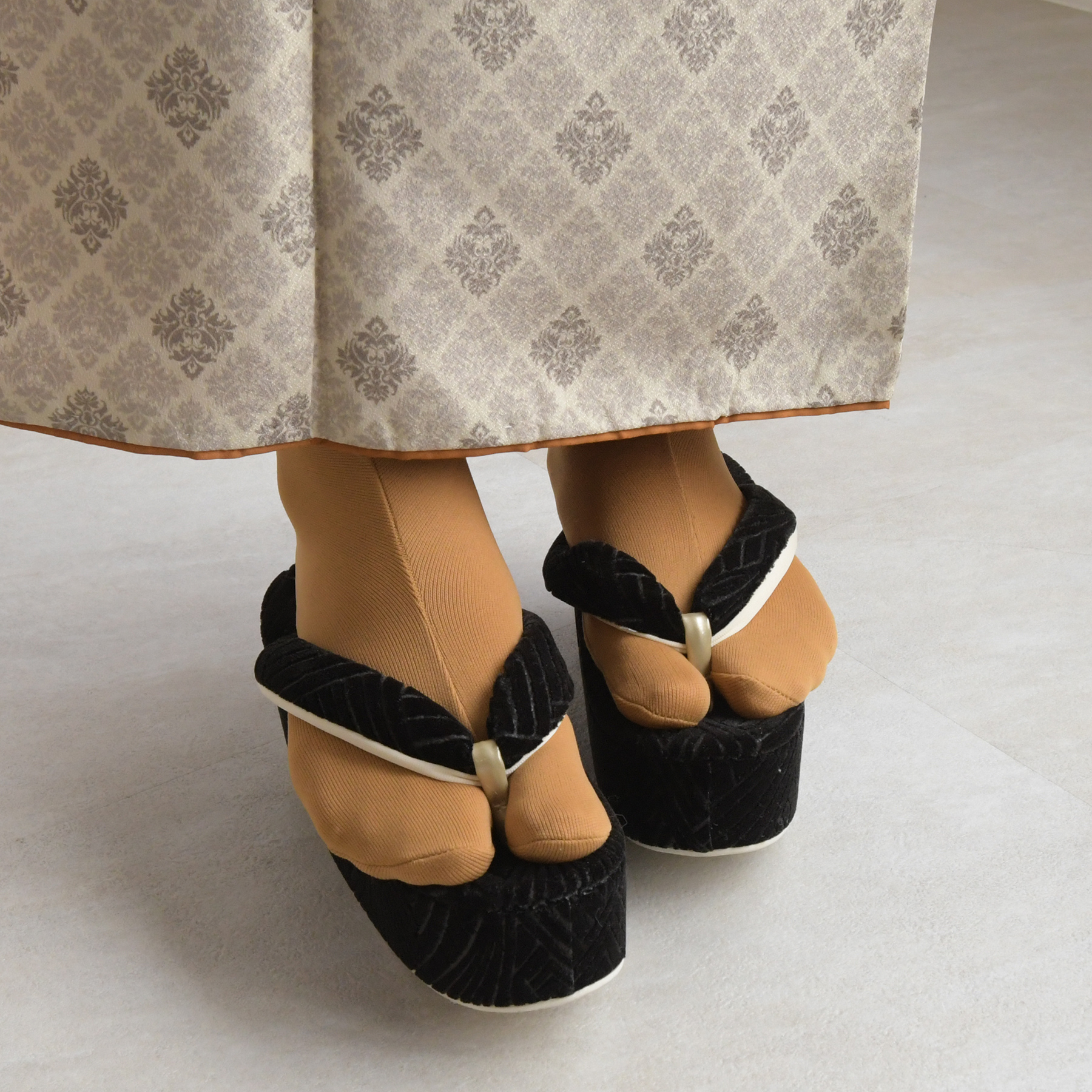 （ kimono socks tabi ）