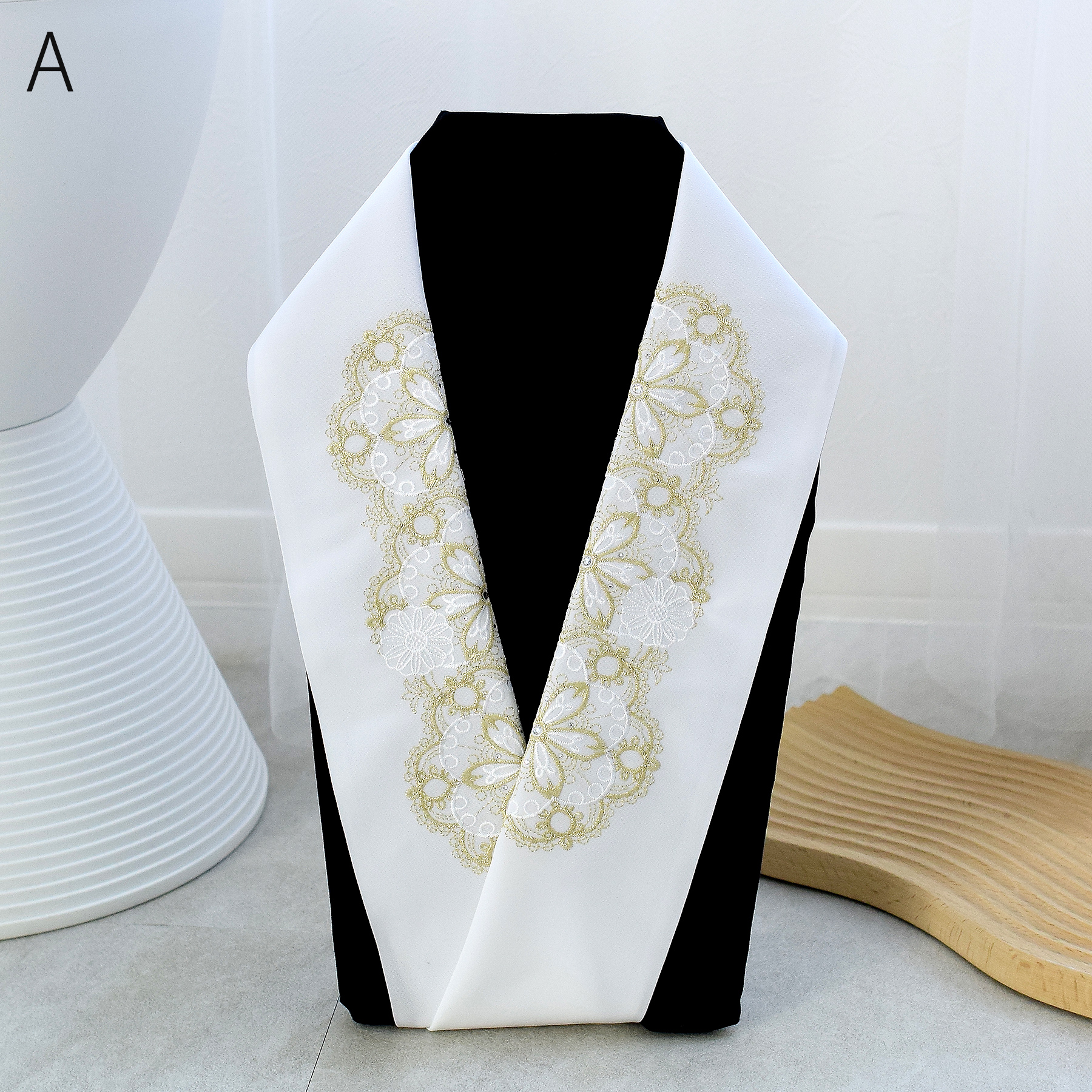 半衿 レース花柄刺繍＆ストーン 日本製 振袖 着物 袴 花柄 黒 白 金 銀