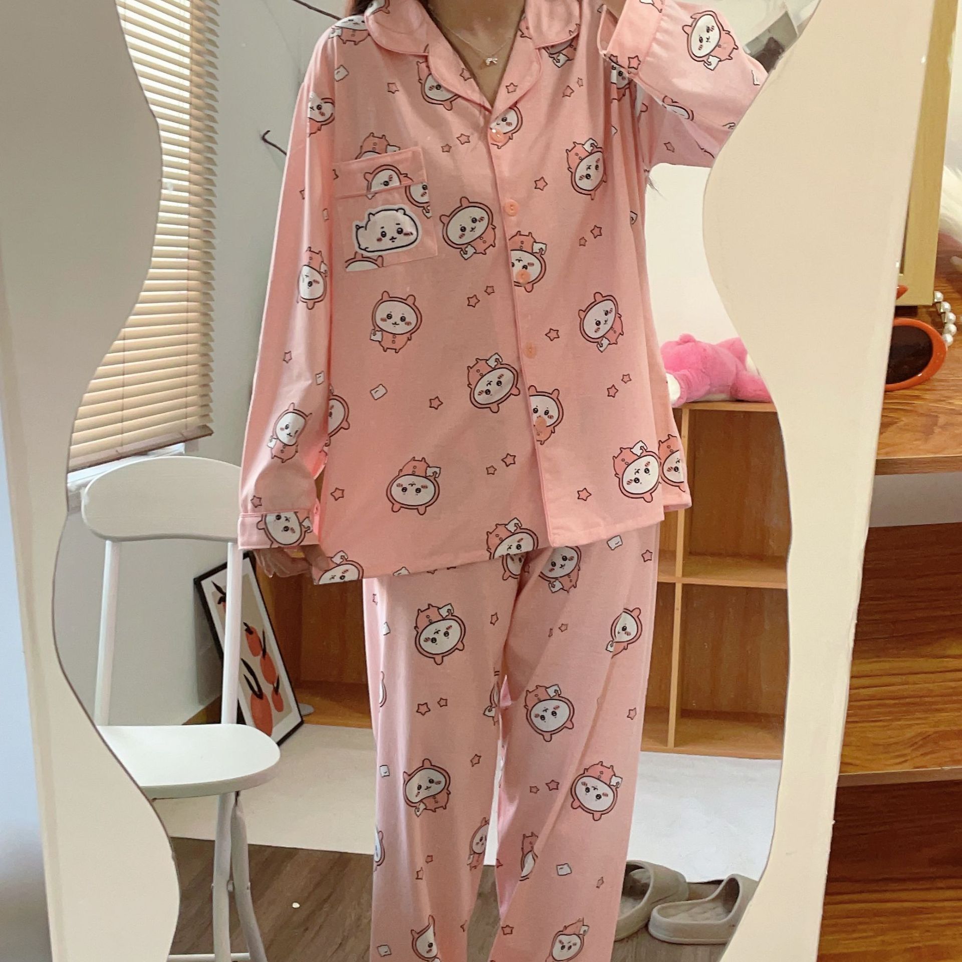 ちいかわ パジャマ 寝巻き 長袖 上下セット うさぎ モモンガ かわいい
