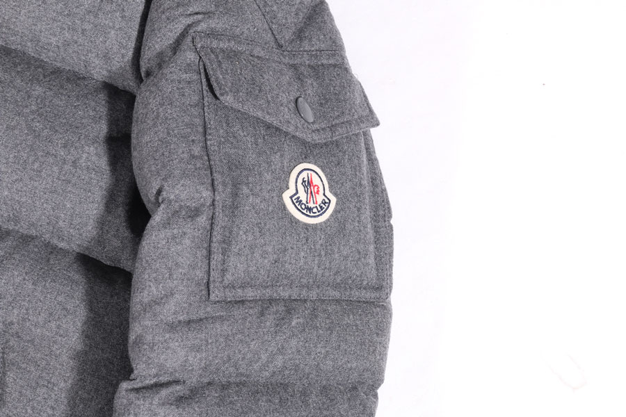 MONCLER (モンクレール) ダウンジャケ...の詳細画像4