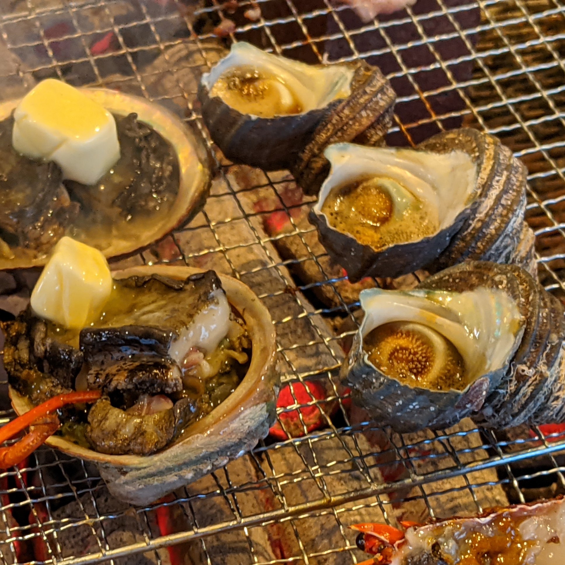アワビの陶板焼き