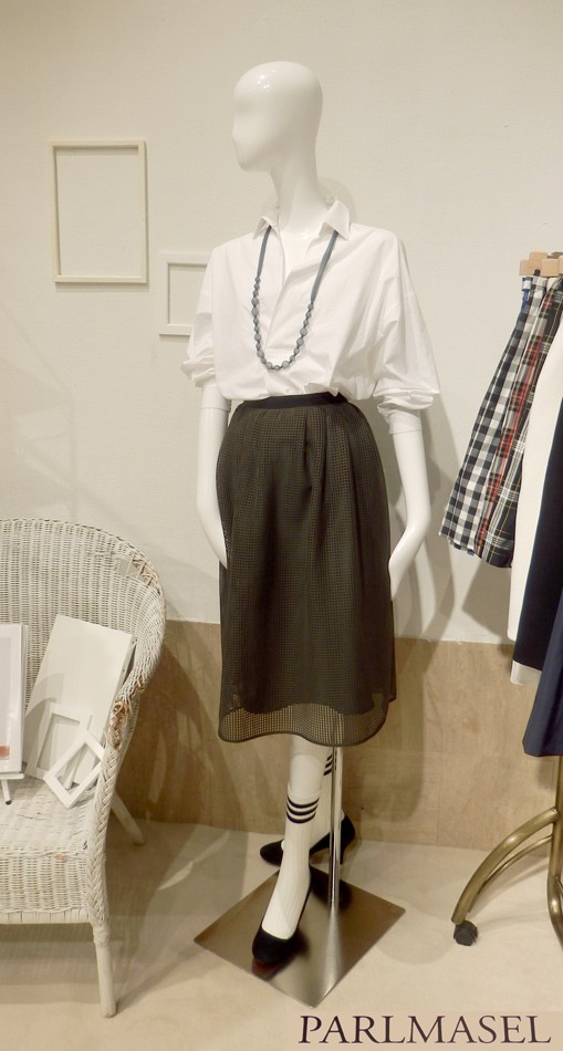2015新作　カーキ+スポーツミックス+ミモレ丈ギャザーレースで、トレンドをしっかりおさえたスカート♪ミモレ丈フレア　リンネル　ヤンガニーでおなじみヤマトドレス社製【送料無料】ミモレ丈スカートフレア スクエアレース　タック ギャザースカート カーキ Parlmasel ミモレ丈 フレアスカート 2015 春 スポーツミックス 裏地 梅春 カーキ ミディ丈 ミディスカート 日本製 ヤマトドレス ロング フレア【ひざ下 オフィス 通勤服 ミリタリー 迷彩 