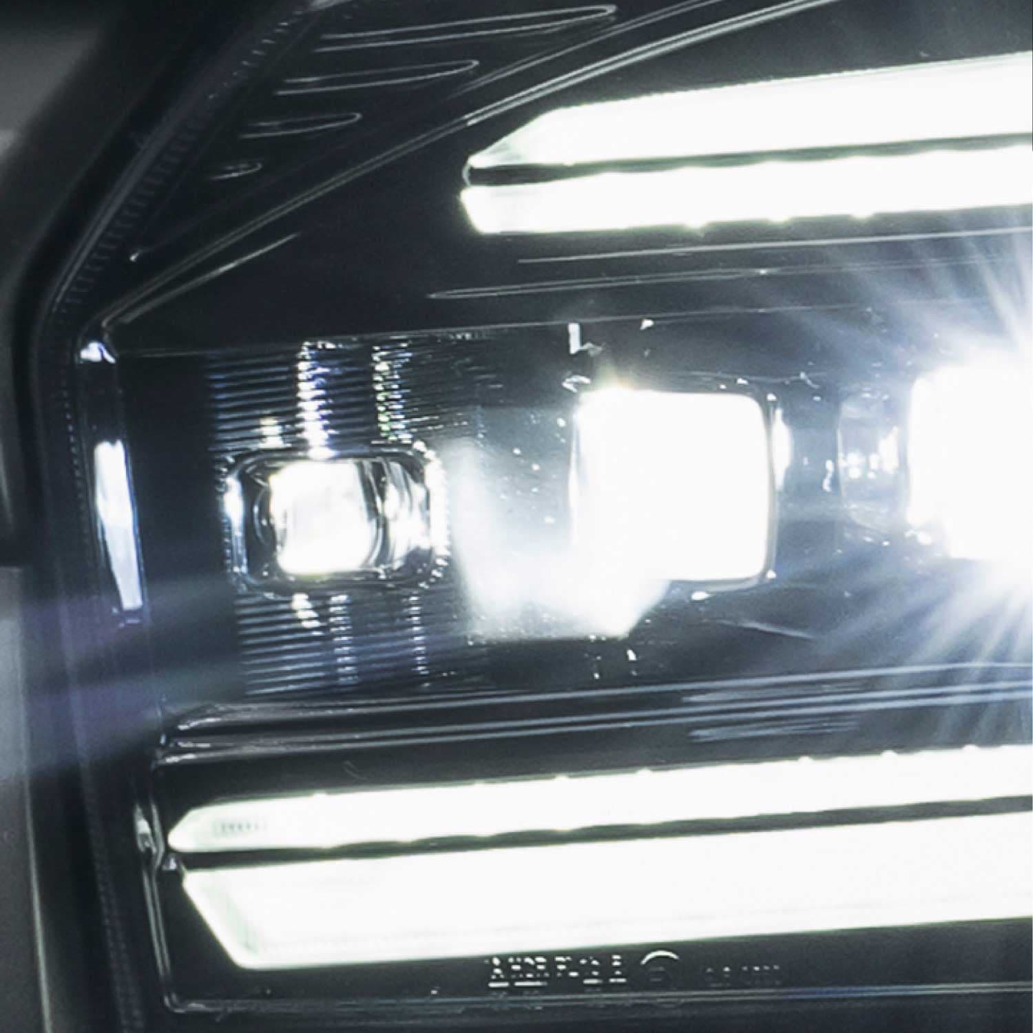 ヴァレンティ（VALENTI） 200系ハイエース用 ジュエル LEDヘッドランプ