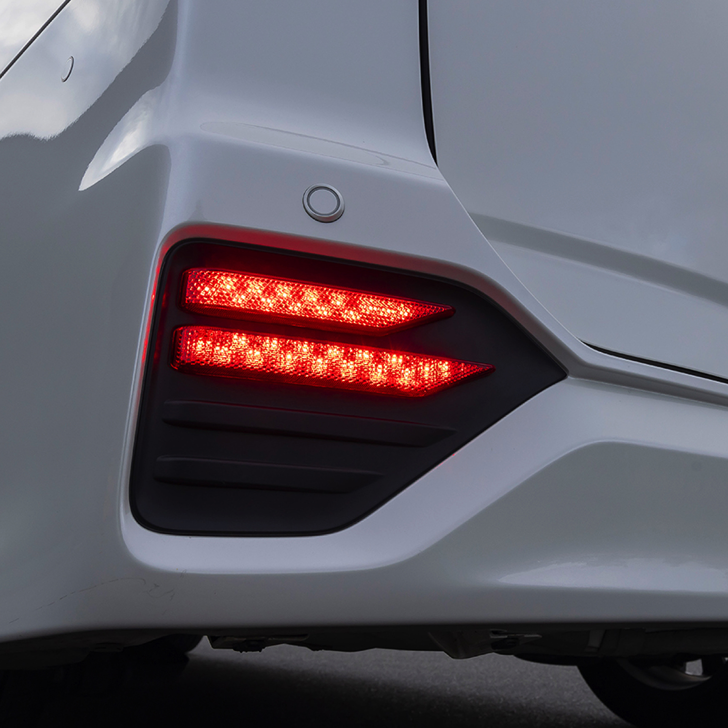 ヴェルファイア30系 Z/ZA/ZR専用 ヴァレンティ ライトバーLED