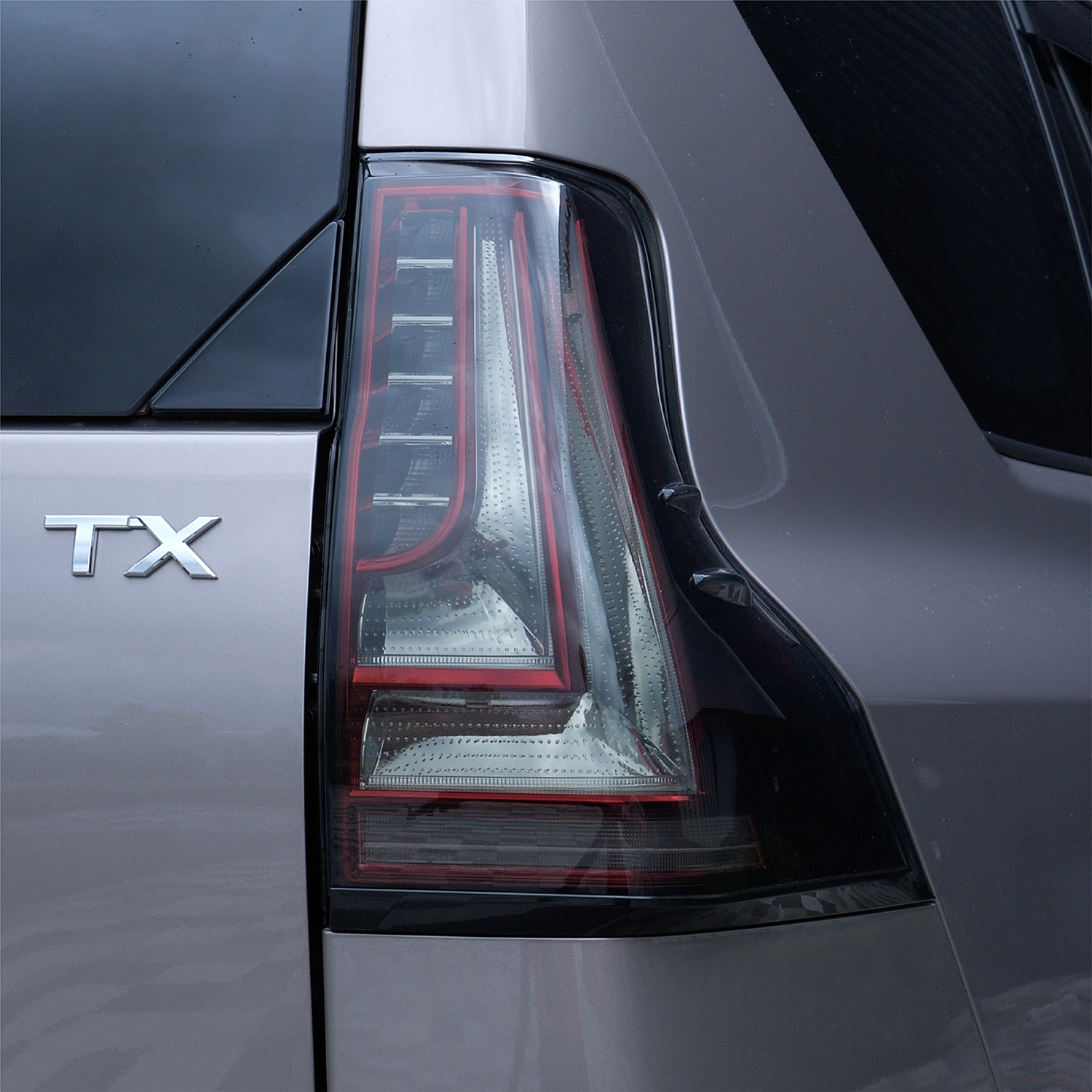 TOYOTAトヨタ純正 ランドクルーザープラド テールランプレンズ RH