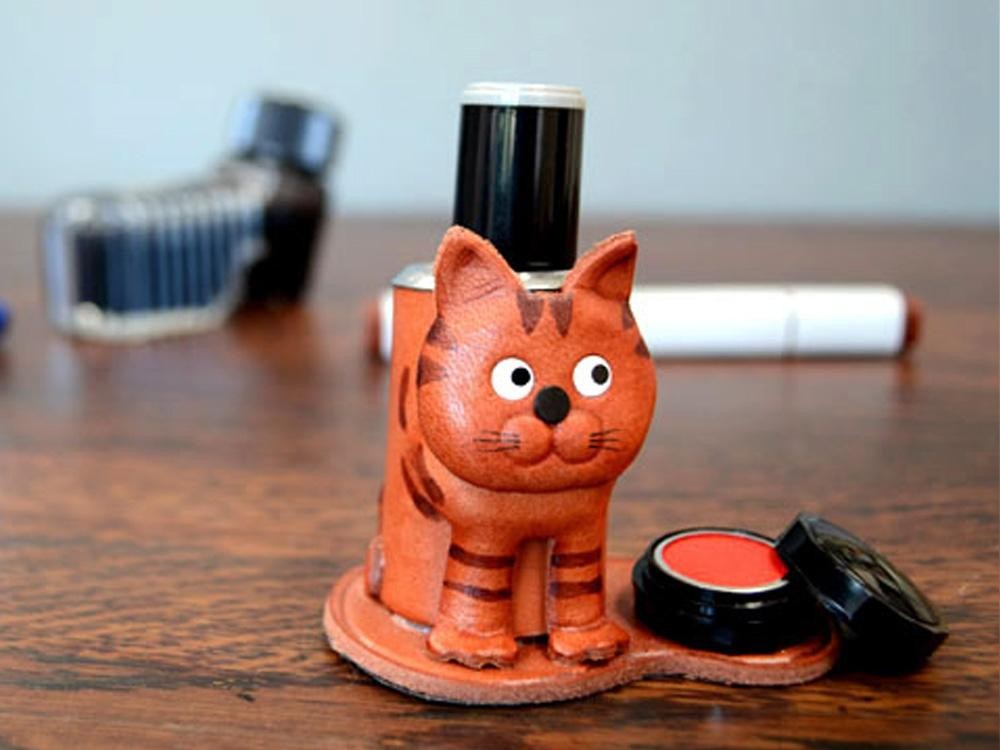 デスクアクセサリー】ねこ 印鑑スタンド【着後レビューで名入れ